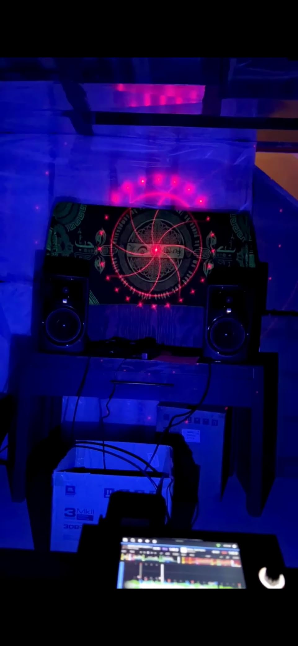 Enjoyedled DJ Disco Stage Party Lights with Northern Laser Light Effect customer photo 2
