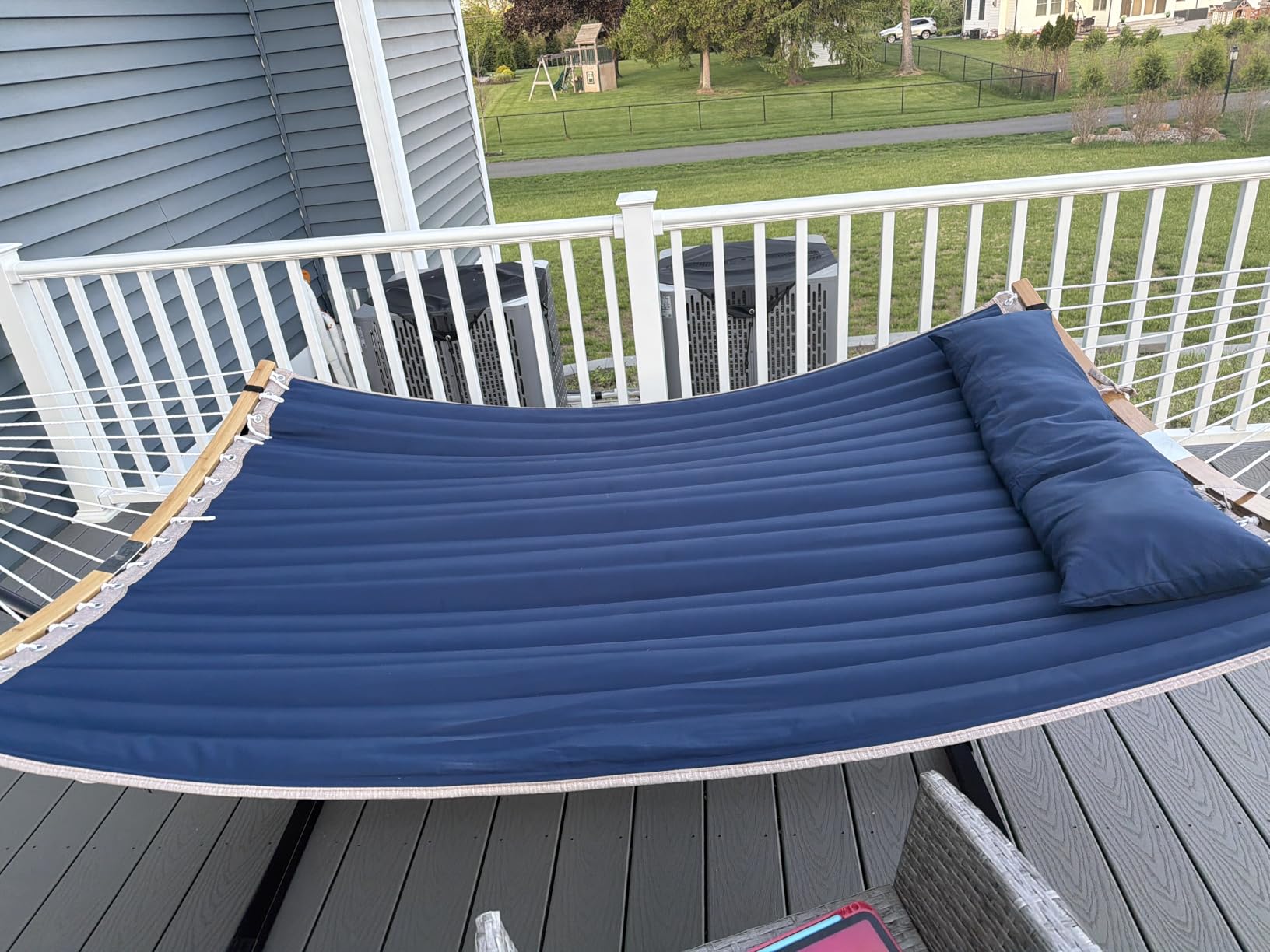 SUNCREAT Double Portable Hammock with Stand, 2 Person Hammock with Curved Spreader Bar, Balance Ropes Included, Dark Gray customer photo 1