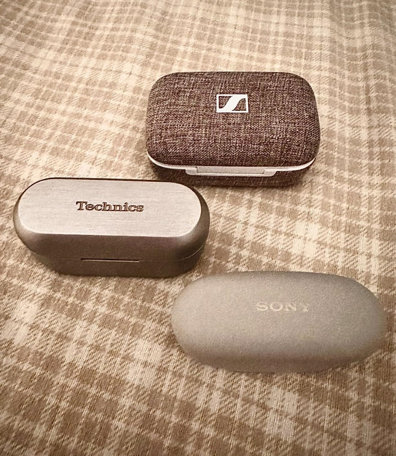 Sennheiser Momentum True Wireless 3 Earbuds -Bluetooth in-Ear Headphones for Music and Calls with ANC, Multipoint connectivity, IPX4, Qi Charging, 28-Hour Battery Life Compact Design - Graphite customer photo 1