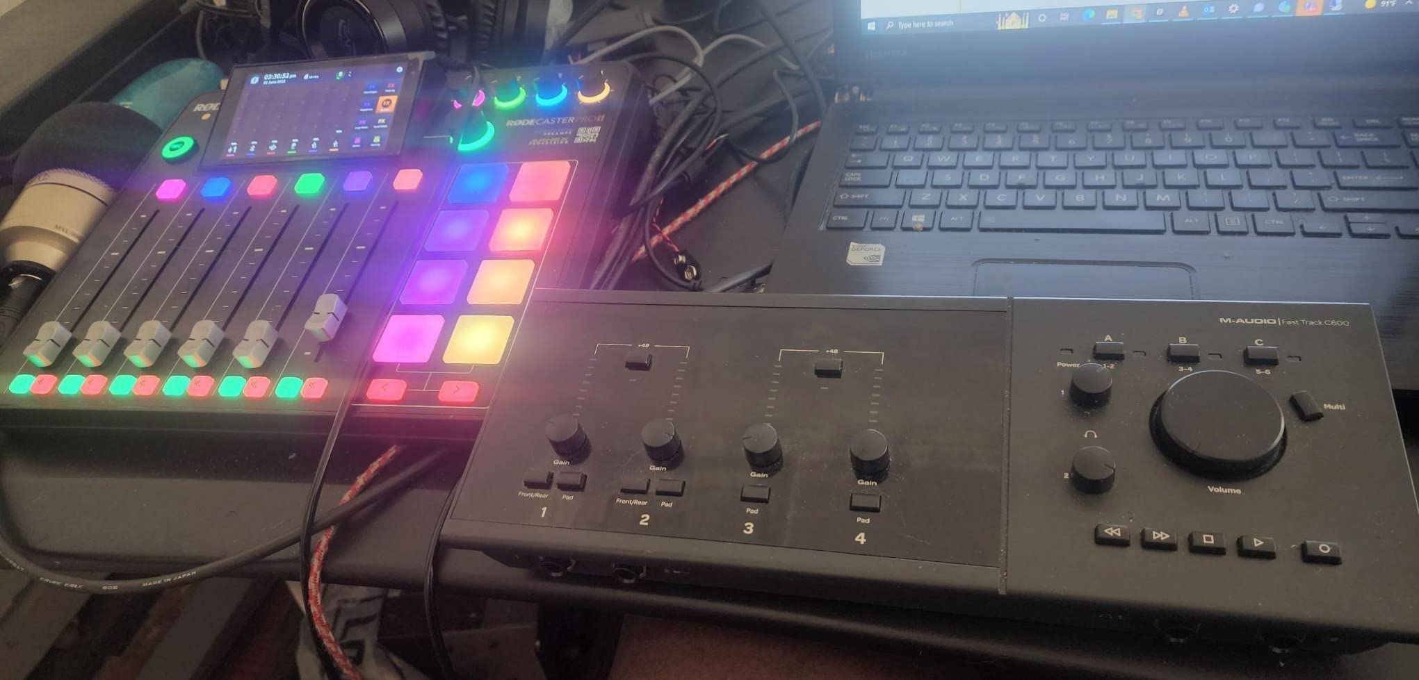 RØDE RØDECaster Pro II All-in-One Production Solution for Podcasting, Streaming, Music Production and Content Creation,Black customer photo 1