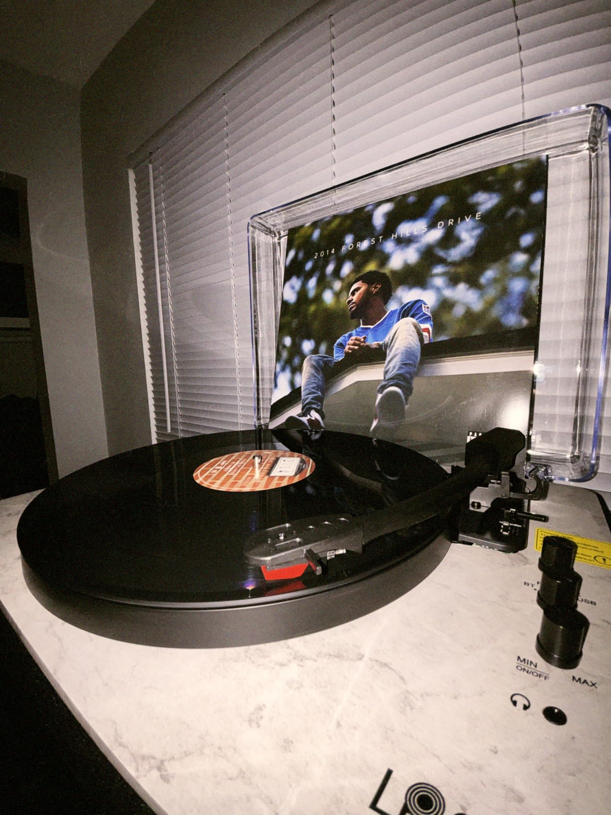 LP&NO.1-9-in-1 Bluetooth Vinyl Record Player with Stereo Speakers customer photo 2