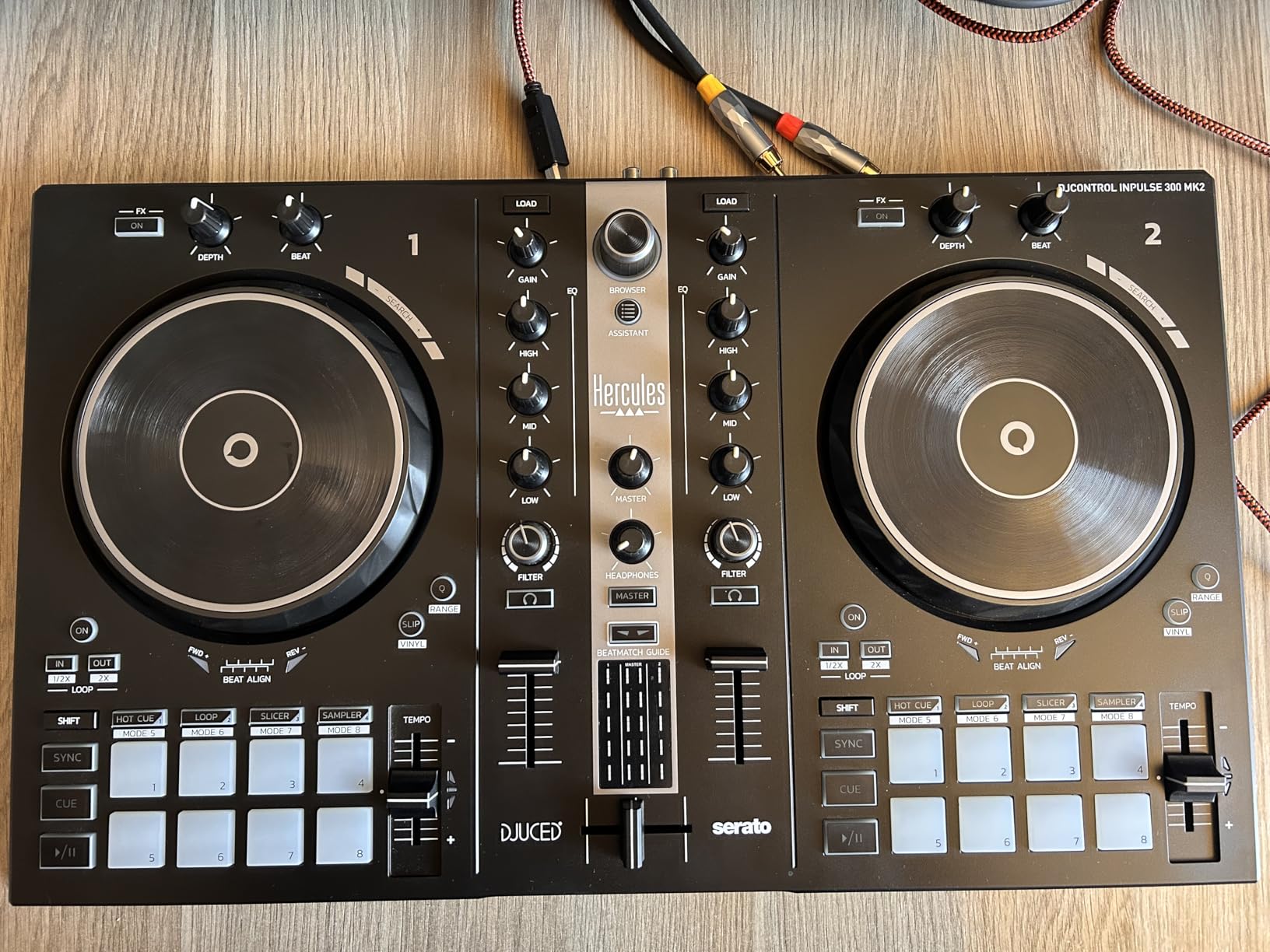 Hercules DJControl Inpulse 300 MK2-2 Deck DJ Controller Serato & DJUCED | 2-deck DJ controller for Serato & DJUCED featuring Beatmatch Guide LEDs, 16 performance pads & pre-mapped Stems control customer photo 2