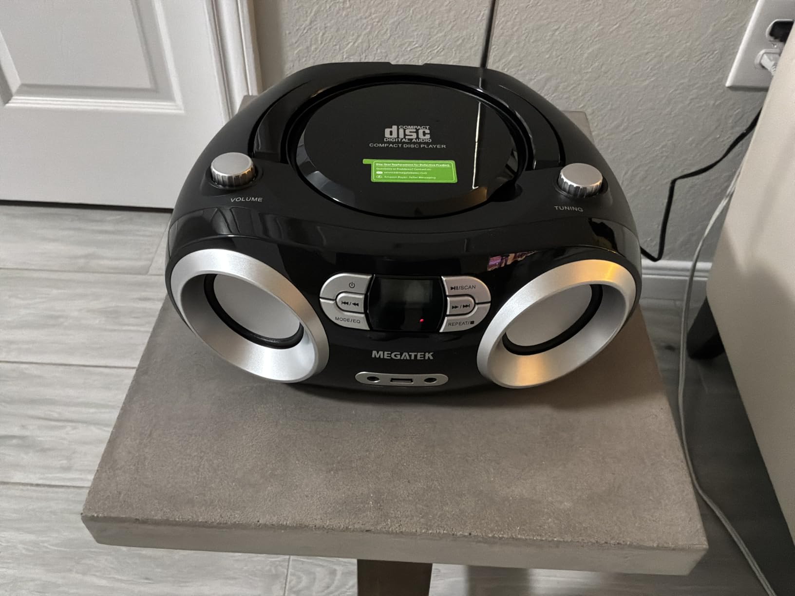 MEGATEK Portable CD Player Boombox with Bluetooth & FM Radio – Blue Jay customer photo 2