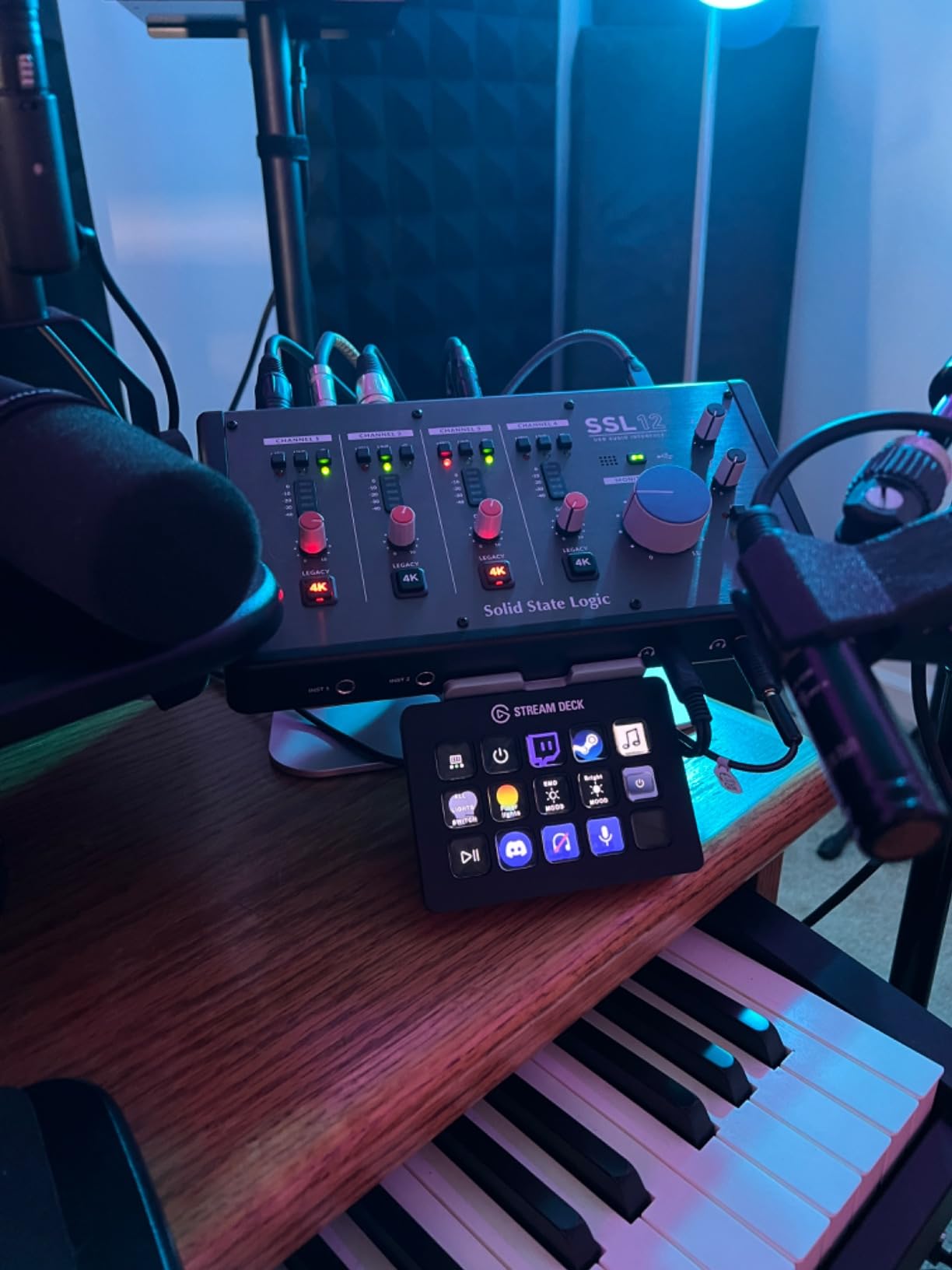 Solid State Logic SSL 12 12-In and 8-Out USB Audio Interface customer photo 1