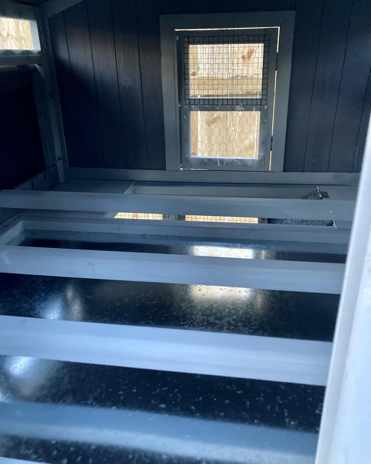 GUTINNEEN Large Chicken Coop for 4-6 Chickens, Movable Thickened Wooden Hen House on Wheels with Easy Clean Removable Tray & 2 Nesting Boxes, Extra Large Outdoor Duck Cage & Rabbit Hutch customer photo 2