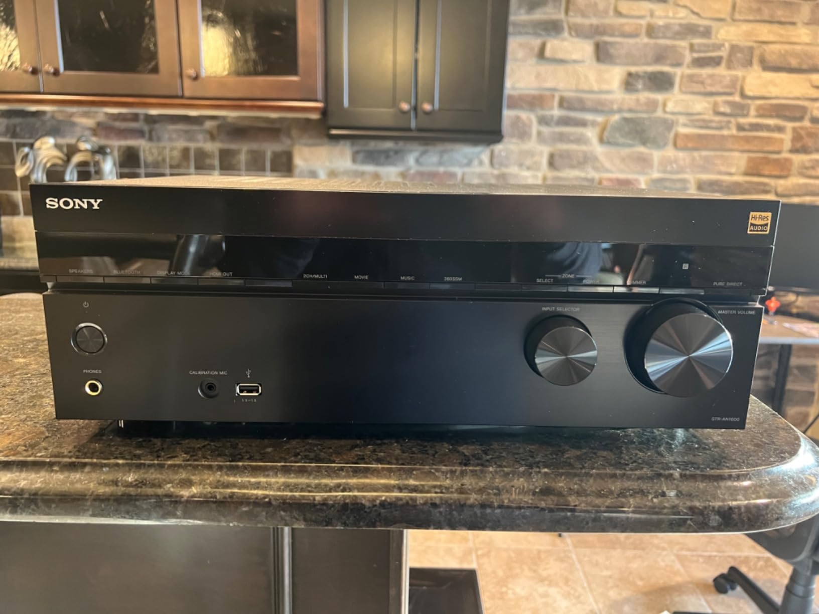 Sony STR-AN1000 7.2ch Home Theater 8K A/V Bluetooth Receiver | Dolby Atmos & DTS:X Surround Sound, WiFi, Google Chromecast, Spotify connect, Apple AirPlay, HDMI 2.1 customer photo 2