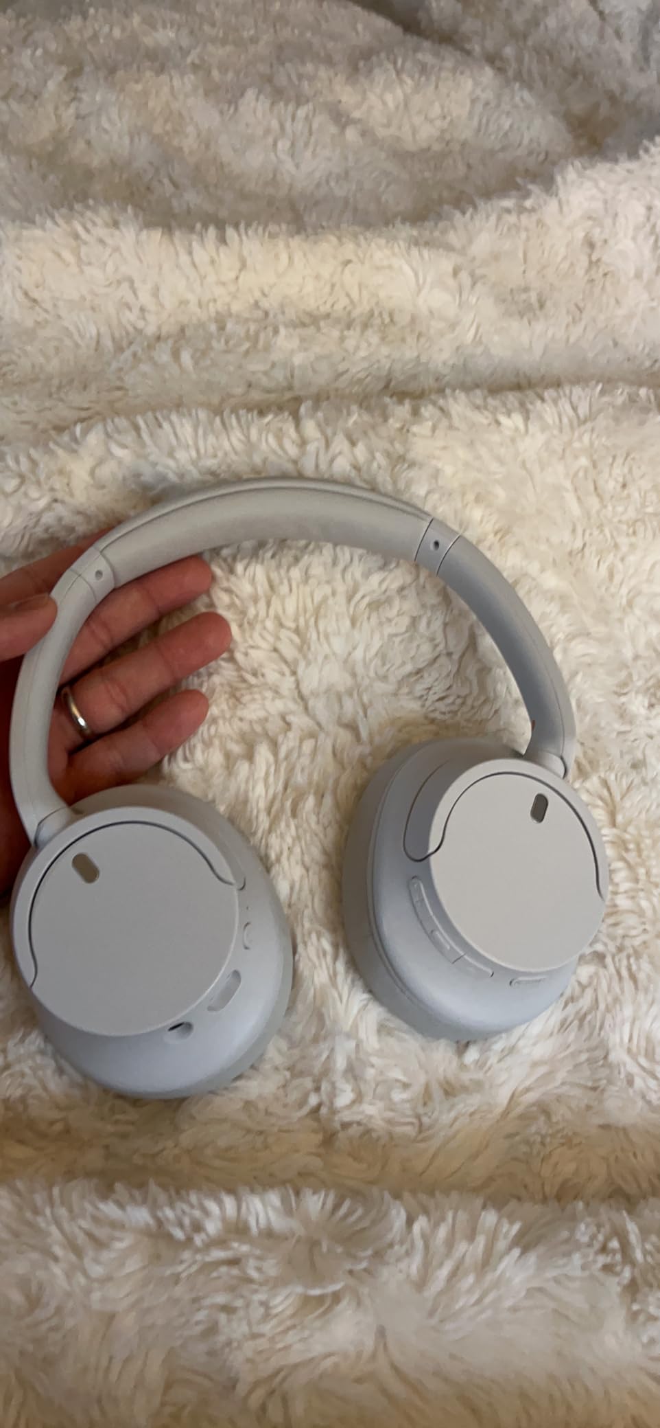 Sony WH-CH720NL Noise Canceling Wireless Bluetooth Headphones - Built-in Microphone - up to 35 Hours Battery Life and Quick Charge - Navy Blue customer photo 1