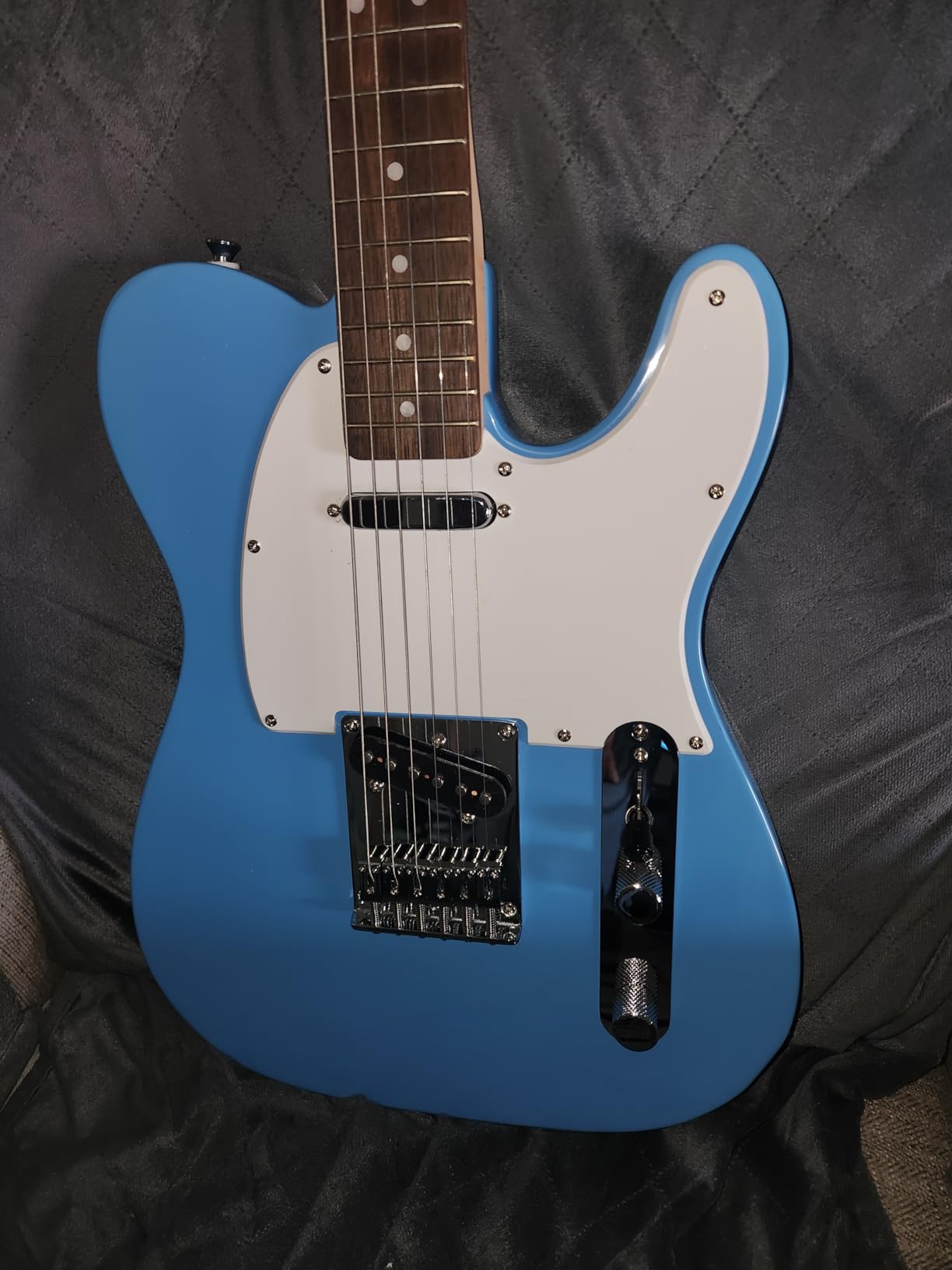 Squire Sonic Telecaster Electric Guitar, Butterscotch Blonde, Maple Fingerboard customer photo 2