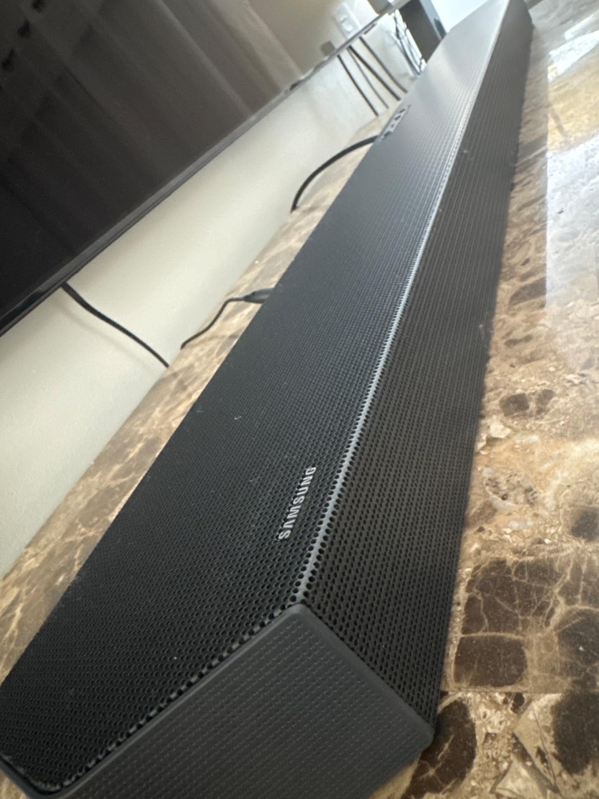 Samsung HW-Q600C 3.1.2ch Soundbar w/Dolby Audio, Q-Symphony, Adaptive Sound, HDMI eARC, Game Mode Pro, Bluetooth, Acoustic Beam, Tap Sound customer photo 1