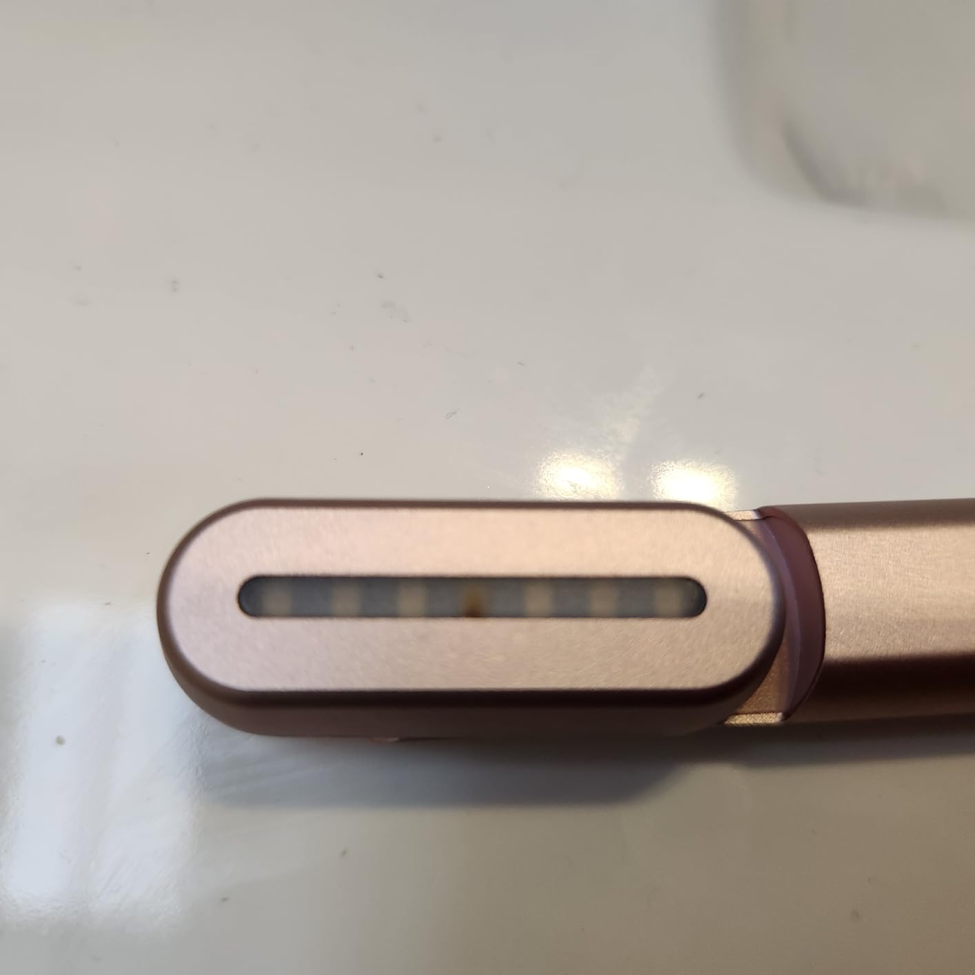 Solawave 4-in-1 Red Light Therapy Wand for Face & Neck (Rose Gold) customer photo 1