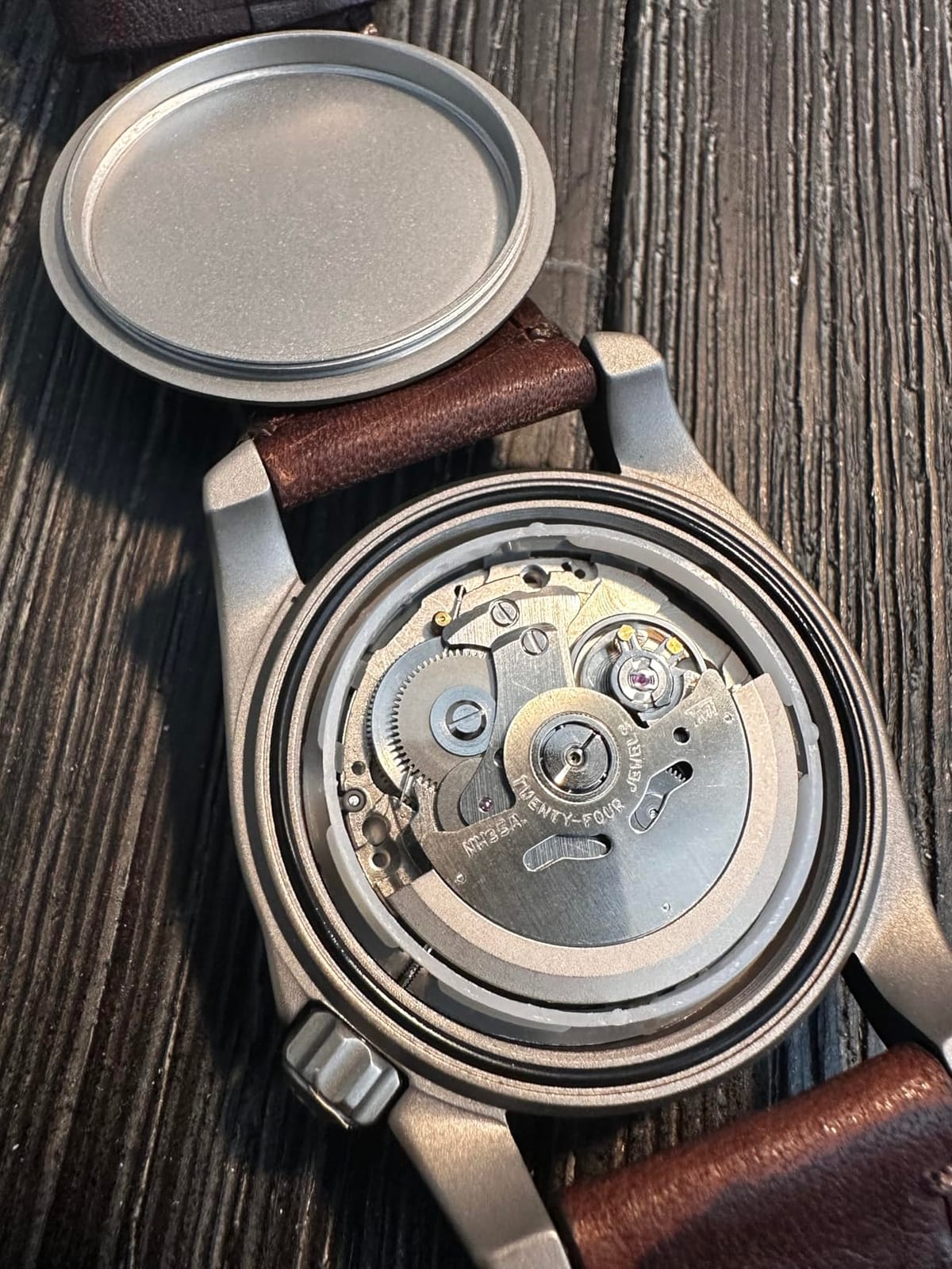 BODERRY Men's Watch Titanium Automatic Field Watch 40mm Military Watch Day Date Function 100M Waterproof with Nylon Strap Japanese Mechanical Movement & Screw Down Crown—Voyager customer photo 2