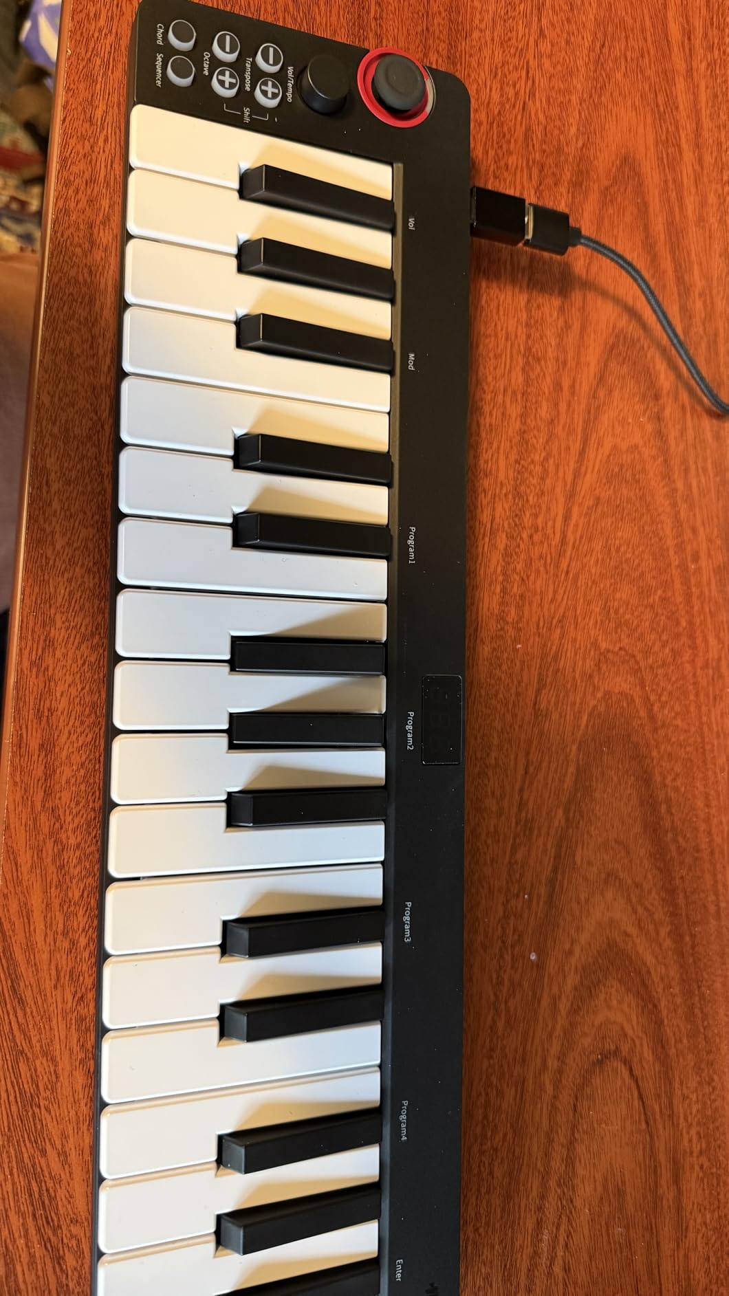 Donner Mini MIDI Keyboard N-25, 25 Key MIDI Controller Gifts for Beginners with Velocity-Sensitive Mini Keys Light-up Rocker Music Production Software, Small USB Controlador with 40 Teaching Courses customer photo 2
