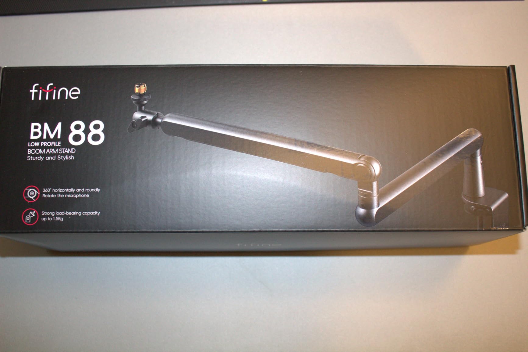 FIFINE BM88 Low Profile Microphone Boom Arm Stand for Gaming Streaming customer photo 1