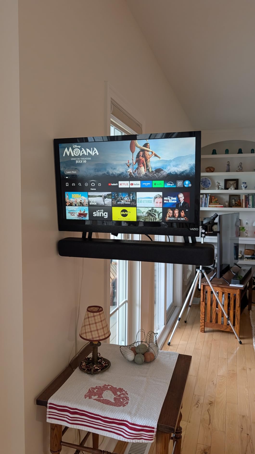 Amazon Fire TV Soundbar, 2.0 speaker with DTS Virtual:X and Dolby Audio, Bluetooth connectivity customer photo 1