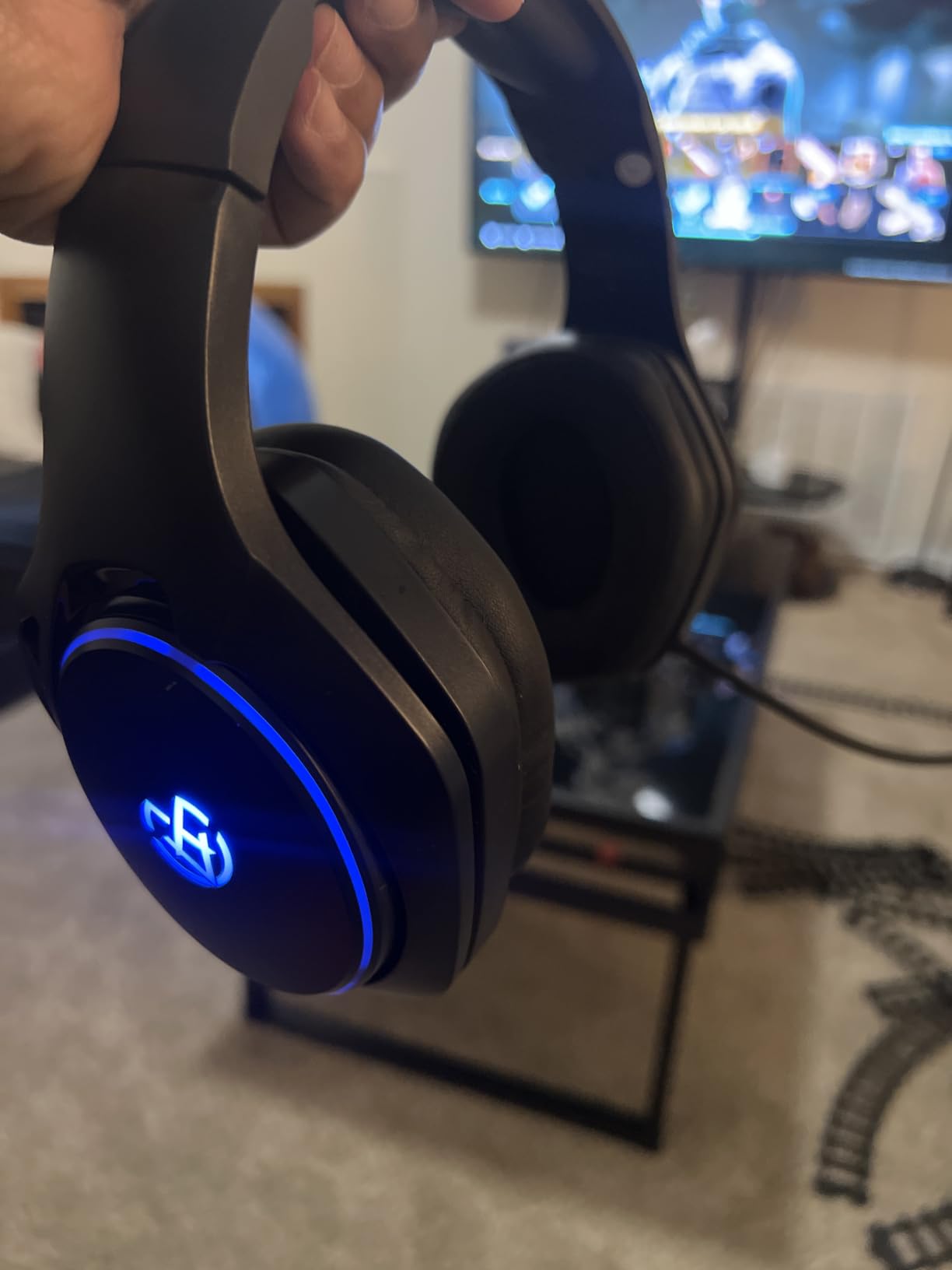 Tatybo Wireless Gaming Headset for PS5 PC, Dual Mode, Low Latency, Black customer photo 2