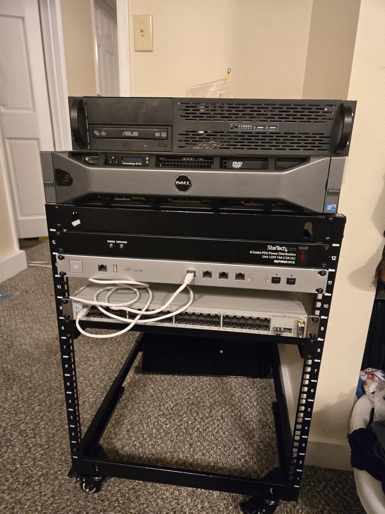 VEVOR 12U Open Frame Server Rack, 23-40 in Adjustable Depth, Free Standing or Wall Mount Network Server Rack, 4 Post AV Rack with Casters, Holds All Your Networking IT Equipment AV Gear Router Modem | Free Standing or Wall Mount, Heavy Duty 4 Post, with 4 Casters, Holds All 19'' Networking IT Equipment AV Gear Router Modem customer photo 2