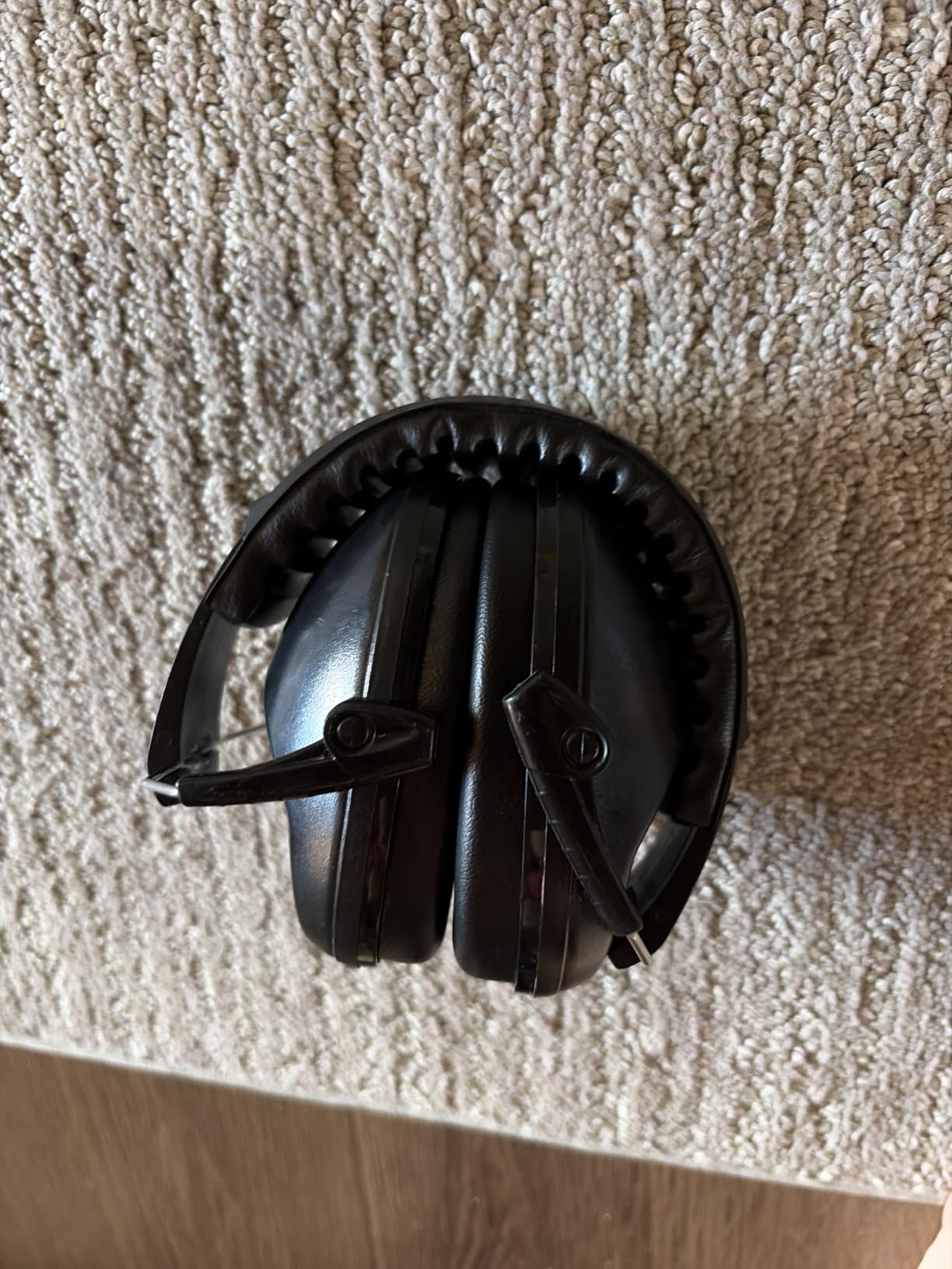 Kids Noise Canceling Headphones - 31 dB (2K Hz) - Ear Protection Earmuffs customer photo 1