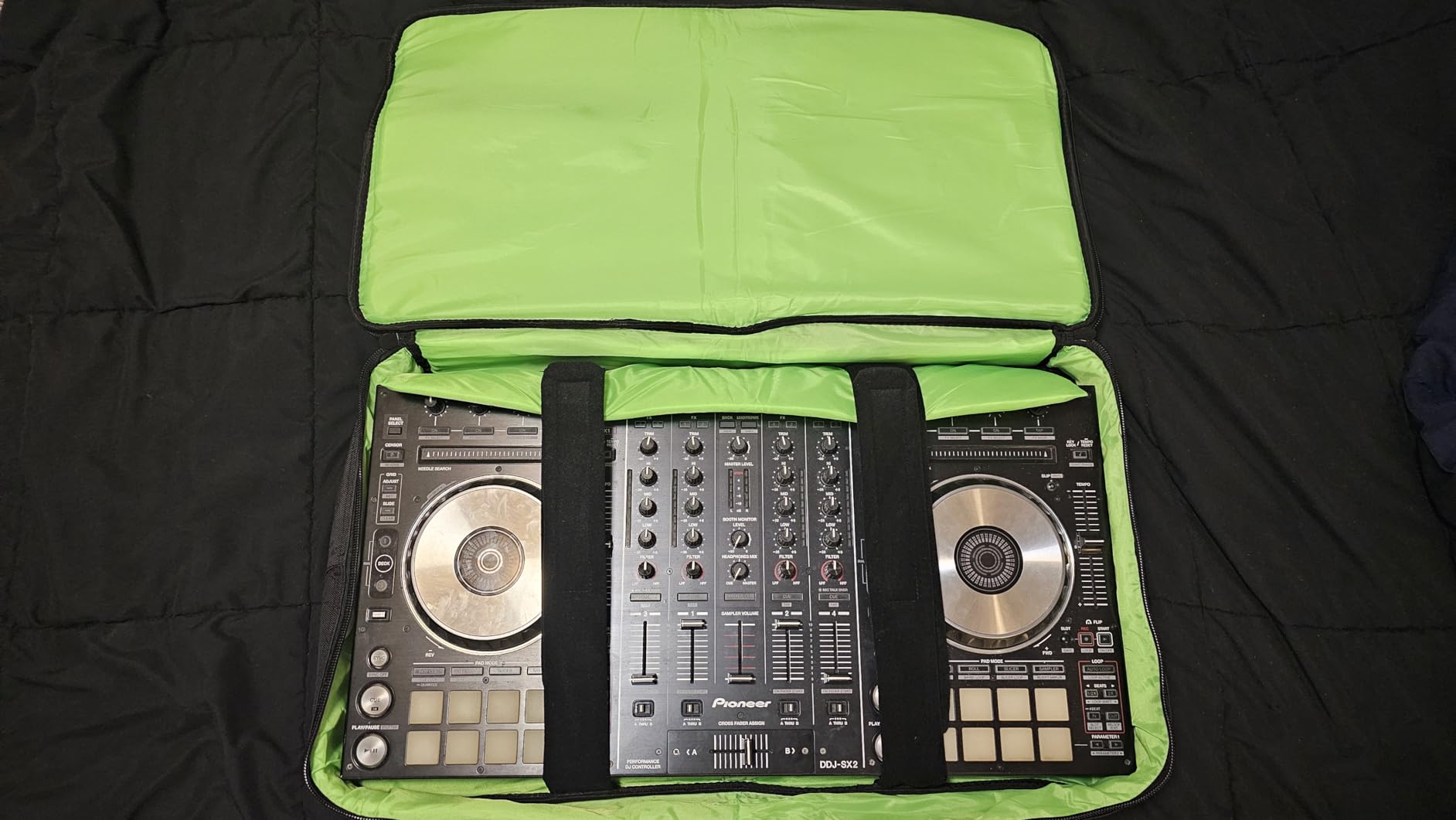 IBVIVIC DJ Controller Case Bag Fits for Pioneer DDJ FLX6/RR/DDJ SX SX2 SX3 customer photo 2