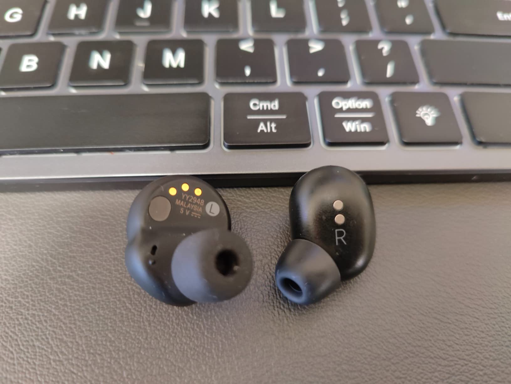 Google Pixel Buds Pro - Noise Canceling Earbuds - Up to 31 Hour Battery Life with Charging Case[2] - Bluetooth Headphones - Compatible with Android - Porcelain customer photo 2