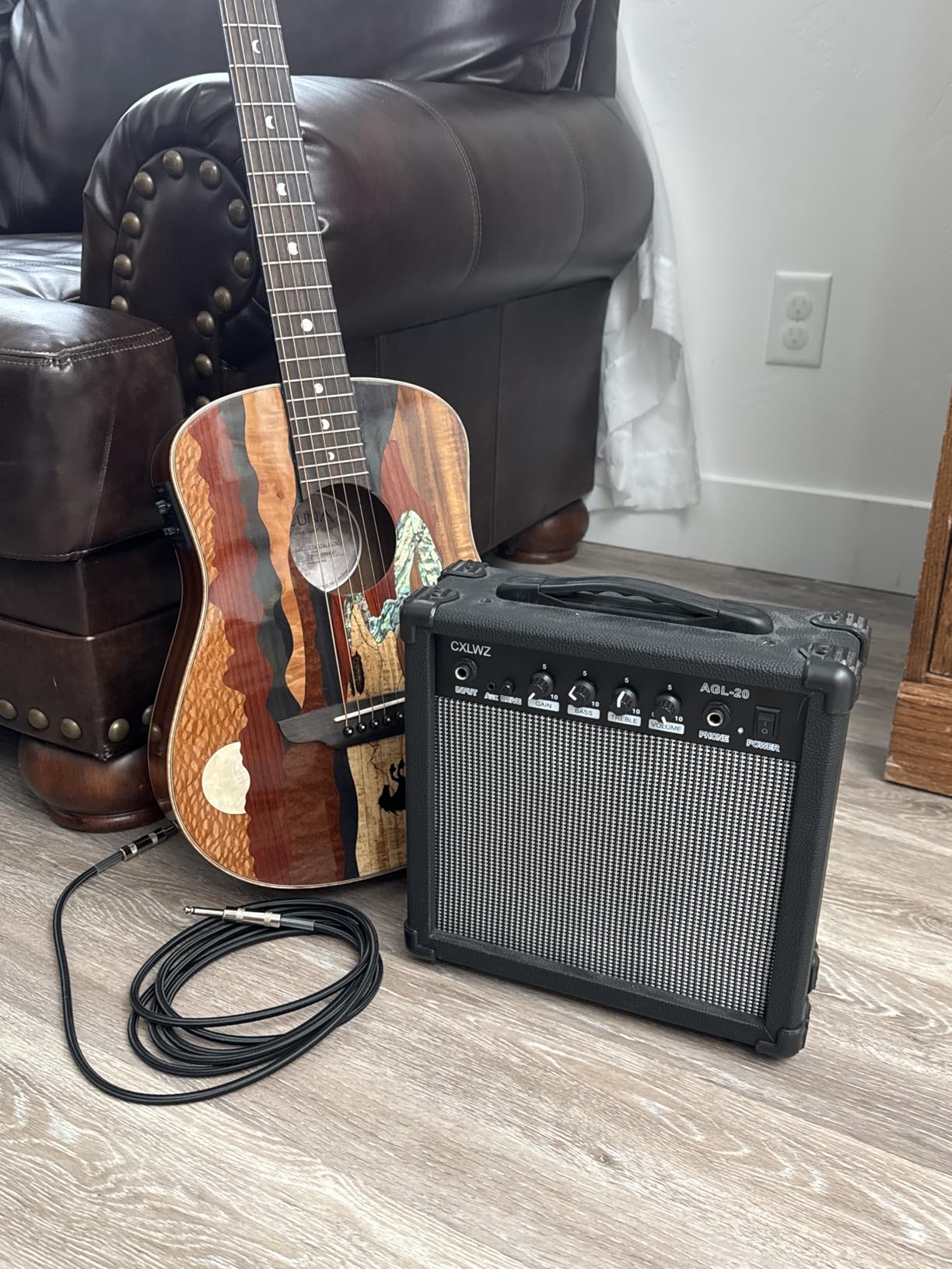 Electric Guitar Amp 20 Watt Amplifier Portable Amp with Headphone Input Gain Powe Including Professional Noise Reduction Cable （Black） customer photo 1