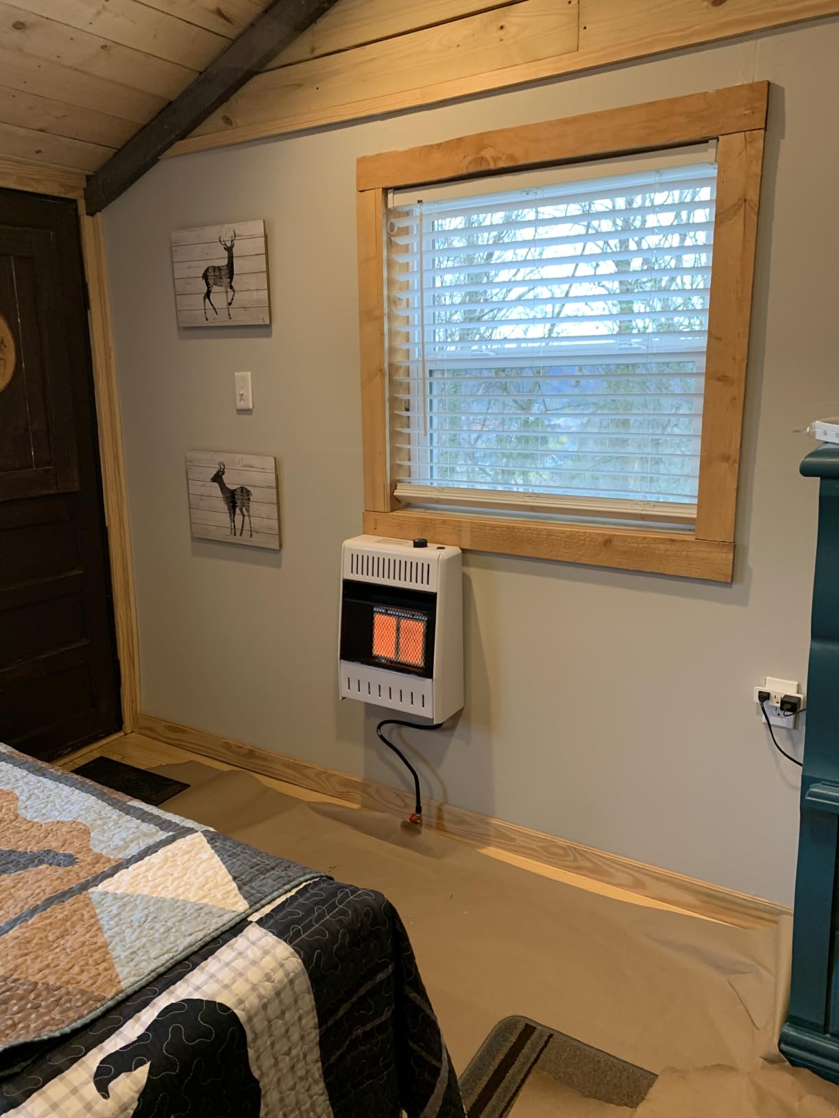 ProCom Heating Liquid Propane Ventless Infrared Plaque Heater With Base Feet - 10,000 BTU, T-Stat Control - Model# ML100TPA-B customer photo 2