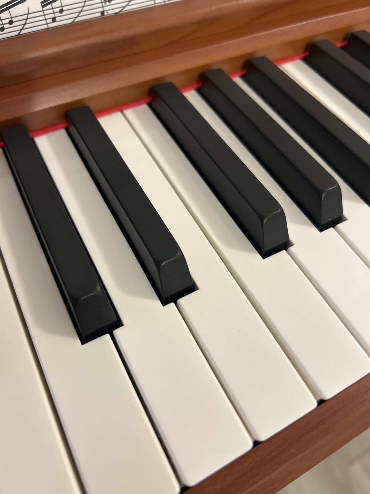 Donner DDP-80 Digital Piano 88 Key Weighted Keyboard, Full-size Electric Piano for Beginners, with Sheet Music Stand, Triple Pedal, Power Adapter, Supports USB-MIDI Connecting, Natural Wood Color customer photo 2