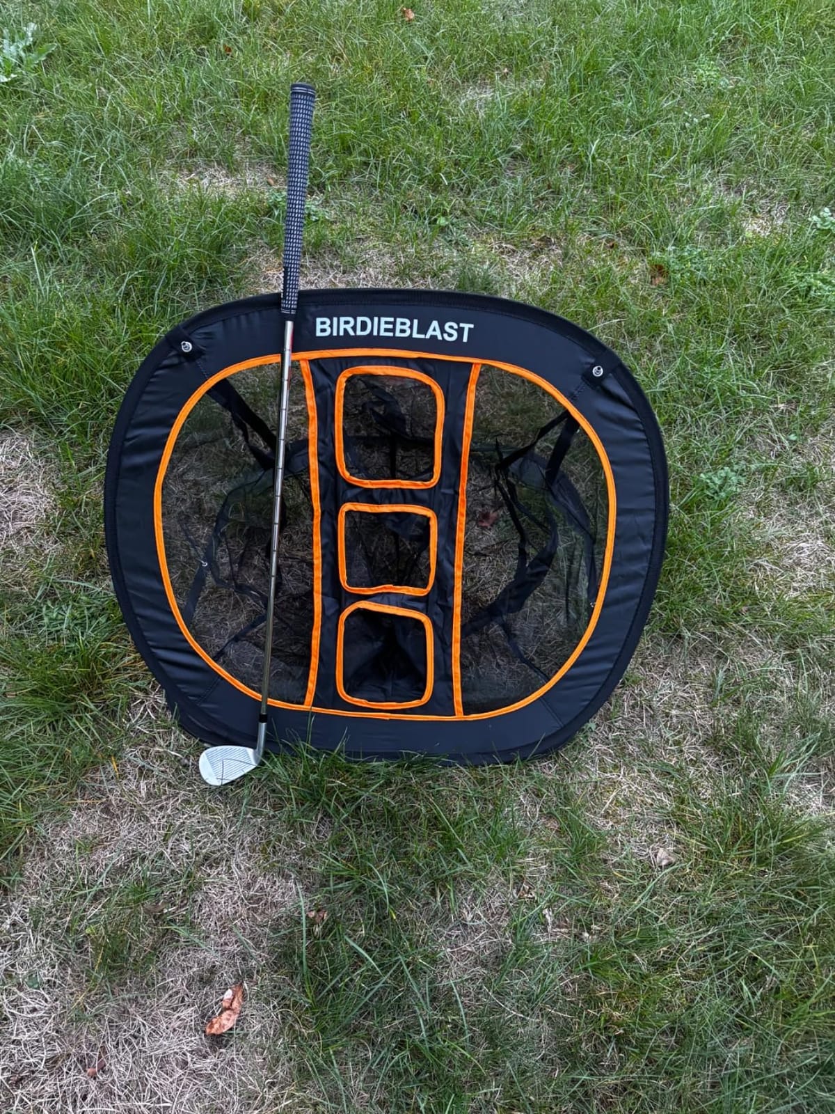 Professinoal Golf Chipping Net with Golf Hitting Mat,12 Practice Foam Balls and 2 Pixing Pins, for Indoor and Outdoor Target Chipping Training customer photo 1