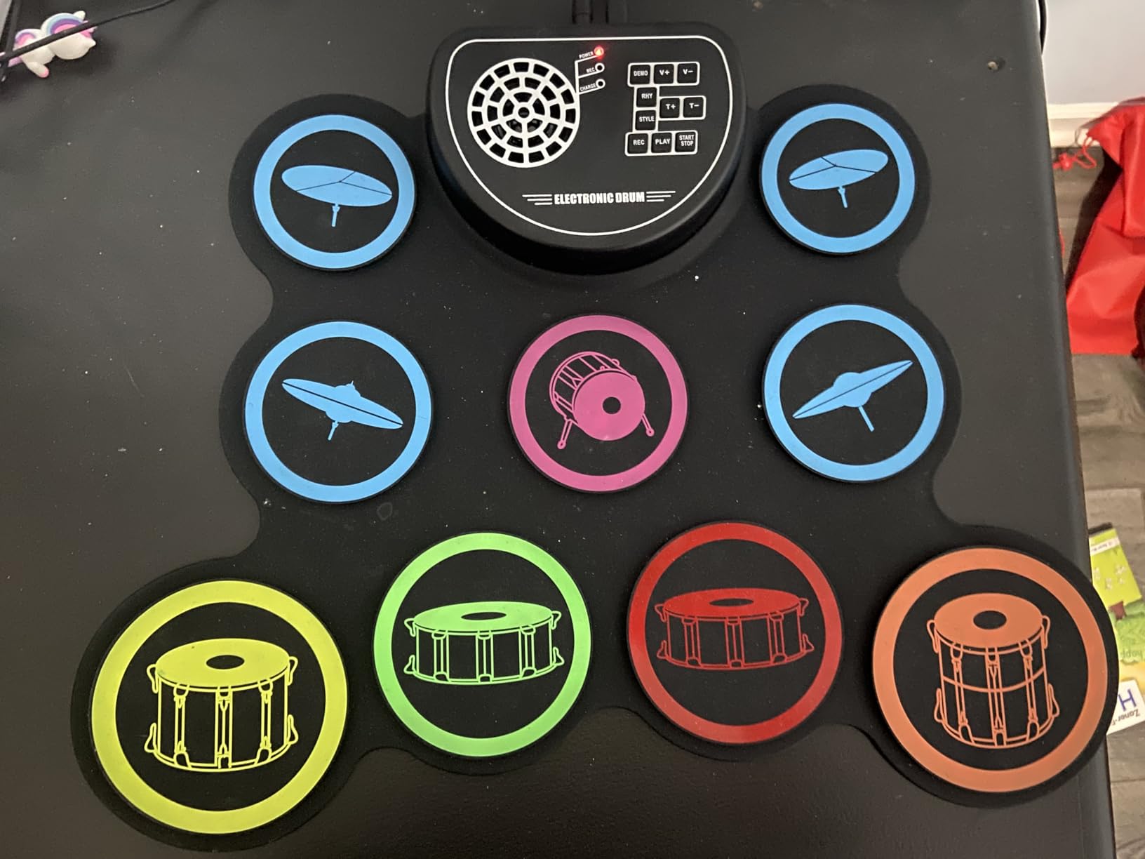 Sboet Electronic Drum Set, 9-Drum Practice Pad with Headphone Jack, Roll-up Drum Kit Machine with Built-in Speaker Drum Pedals and Sticks 10 Hours Playtime, Great Christmas Holiday Gifts for Kids customer photo 2