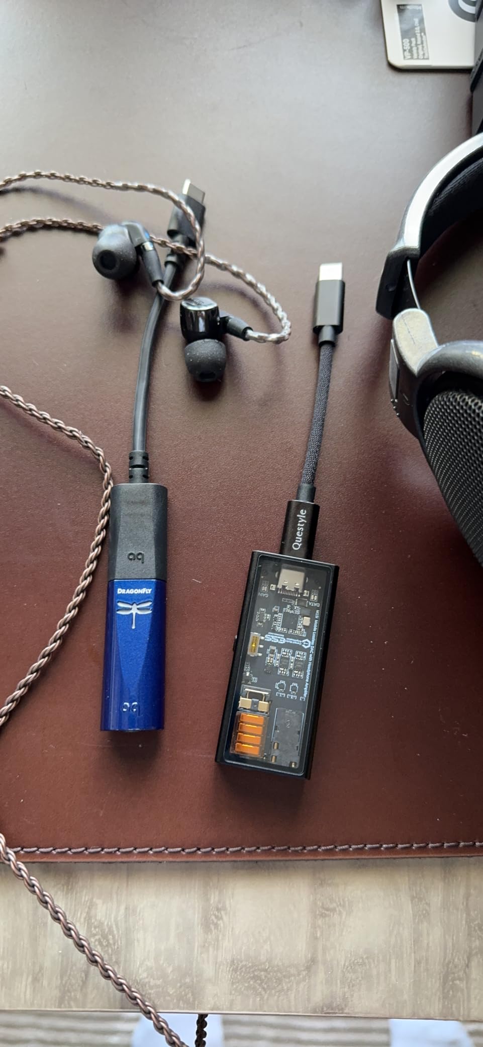 Questyle M15i Portable USB DAC & Headphone Amplifier, MFi Certified customer photo 1