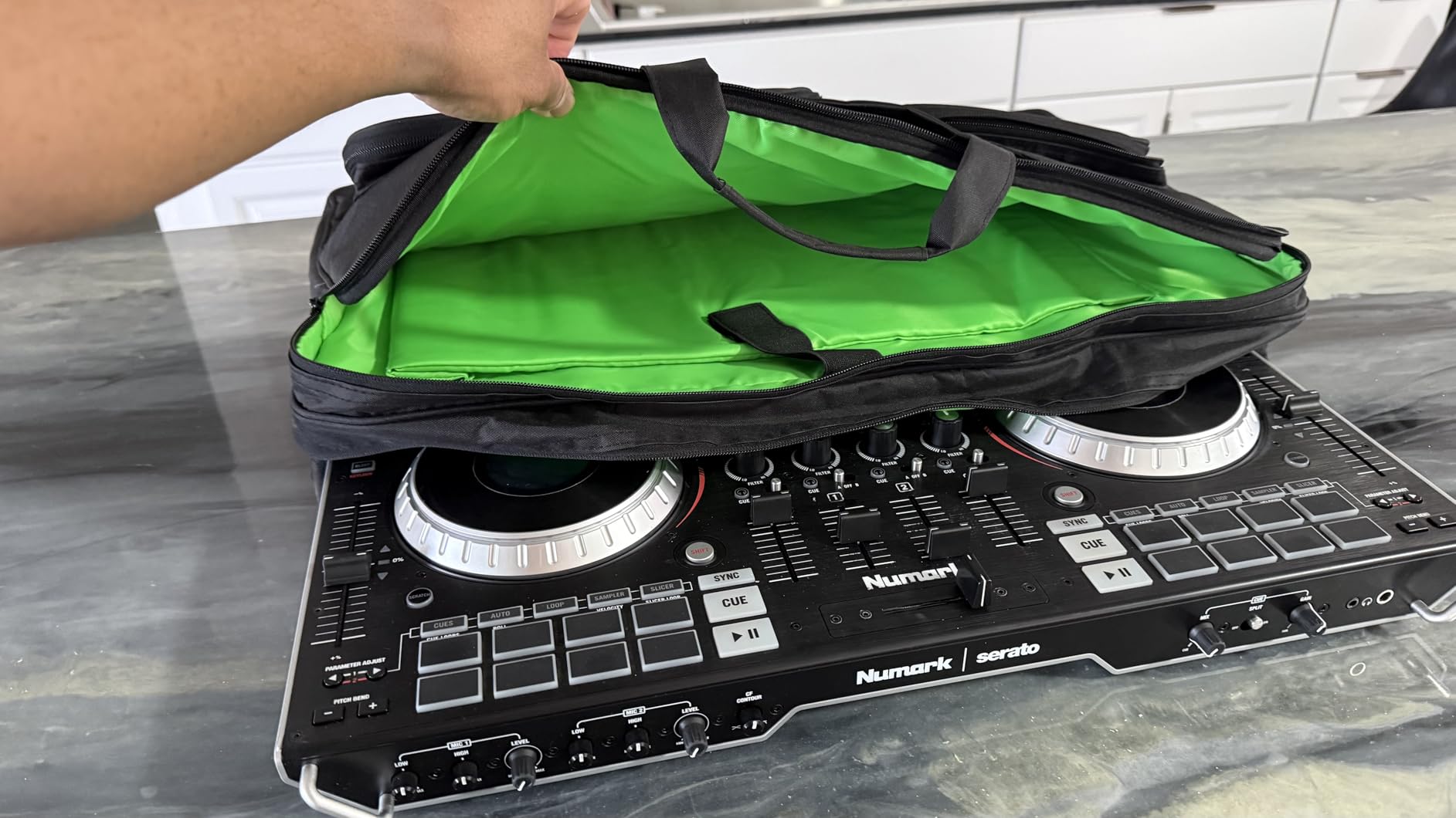 AKOZLIN Multi-layer Controller Gig Bag Padded Mixer Carry Case Fits for Pioneer RX/NI Traktor Kontrol S8/DDJ SX SX2 SX3/DDJ 800/DDJ FLX6/DDJ 1000 1000SRT/Denon MC7000 customer photo 1