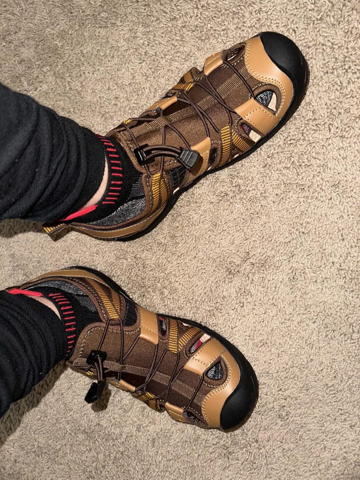 CAMEL CROWN Men's Waterproof Hiking Sandals Closed Toe Water Sandals Athletic Sport Sandals Summer Sandal Beach sandals for Outdoor customer photo 1