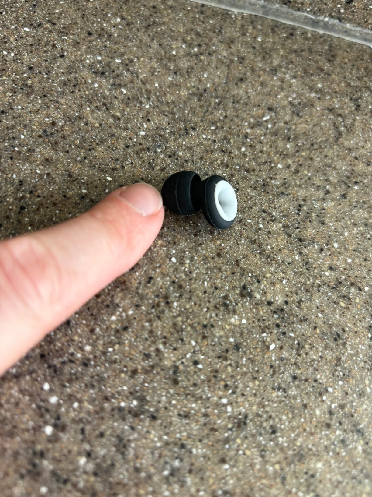 Ear Plugs for Sleeping & Motorcycle Wind Noise, Reusable Noise Cancelling Earplugs with Soft Flexible Silicone for Hearing Protection, Sleep, Concerts & Focus, NRR 28dB, 8 Tips S/M/L/XL customer photo 2