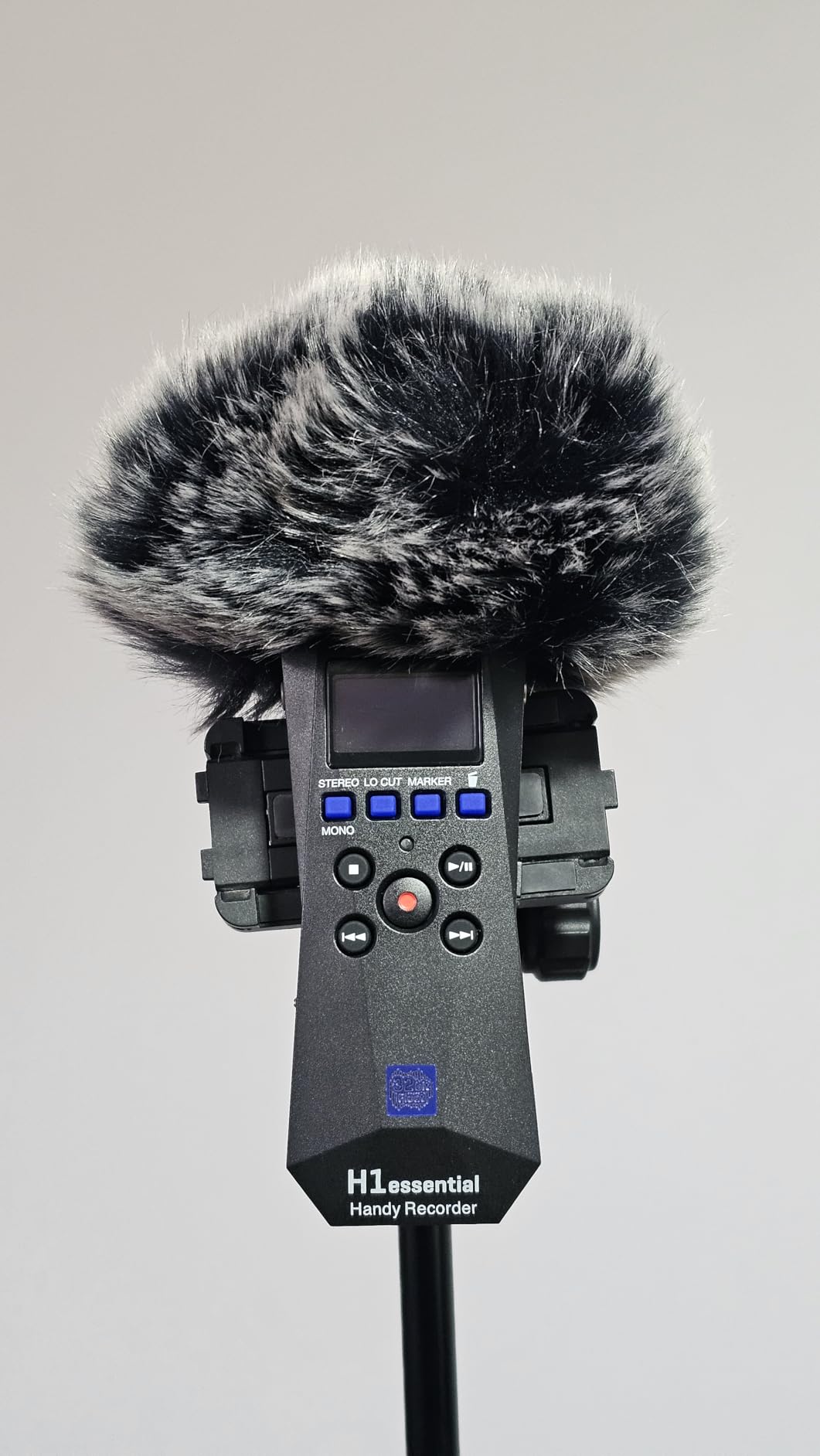 Zoom H1 Essential Recorder for Musicians, Podcasters & Content Creators customer photo 2