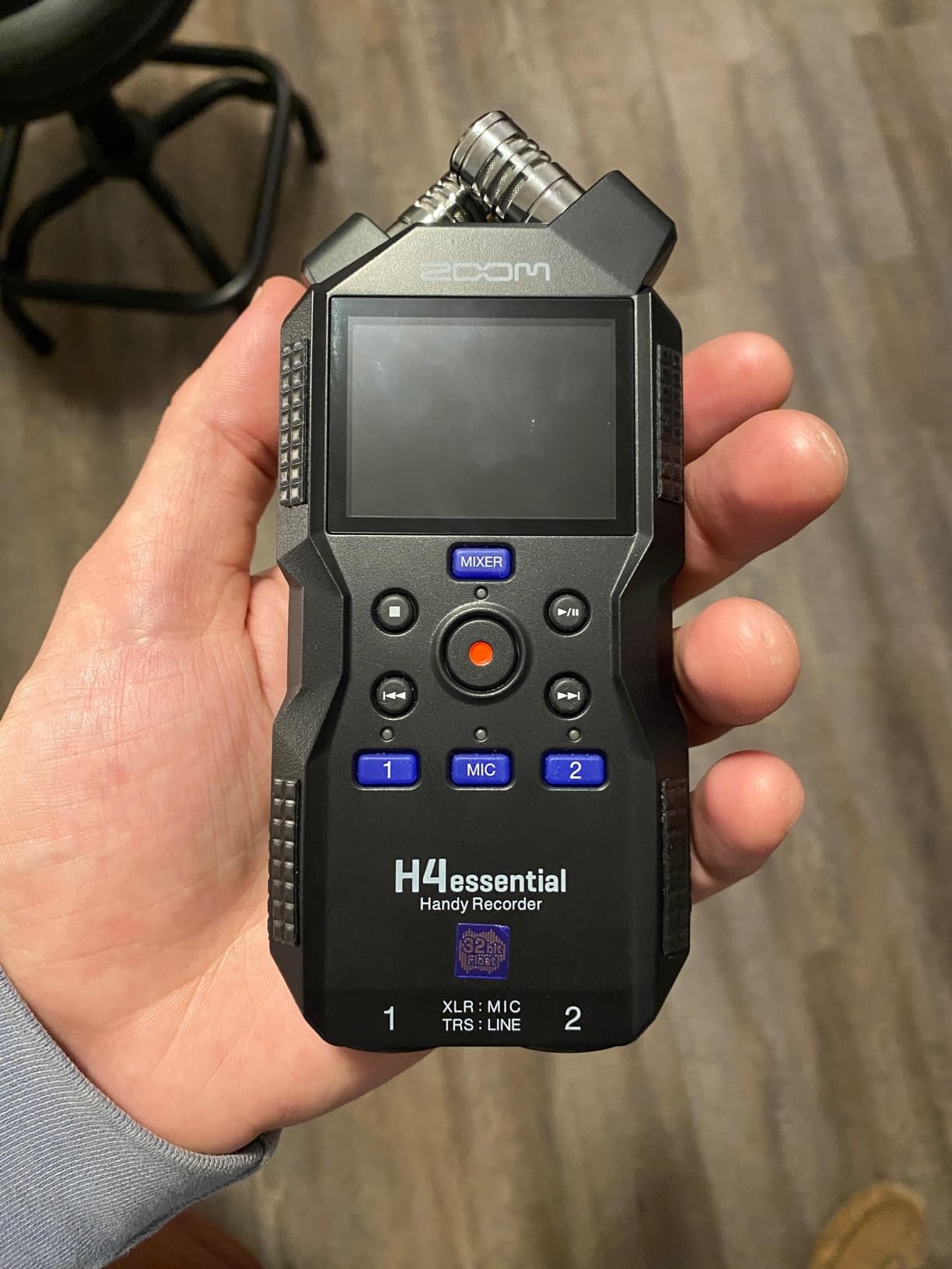 Zoom H4 Essential Handheld Recorder for Musicians, Podcasters & Filmmakers customer photo 1