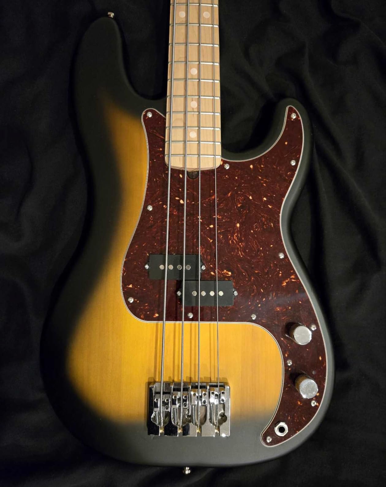 Fender Squier Debut Series Precision Bass Guitar, Beginner Guitar, with 2-Year Warranty, Includes Free Lessons, 2-Color Sunburst with Matte Finish customer photo 1