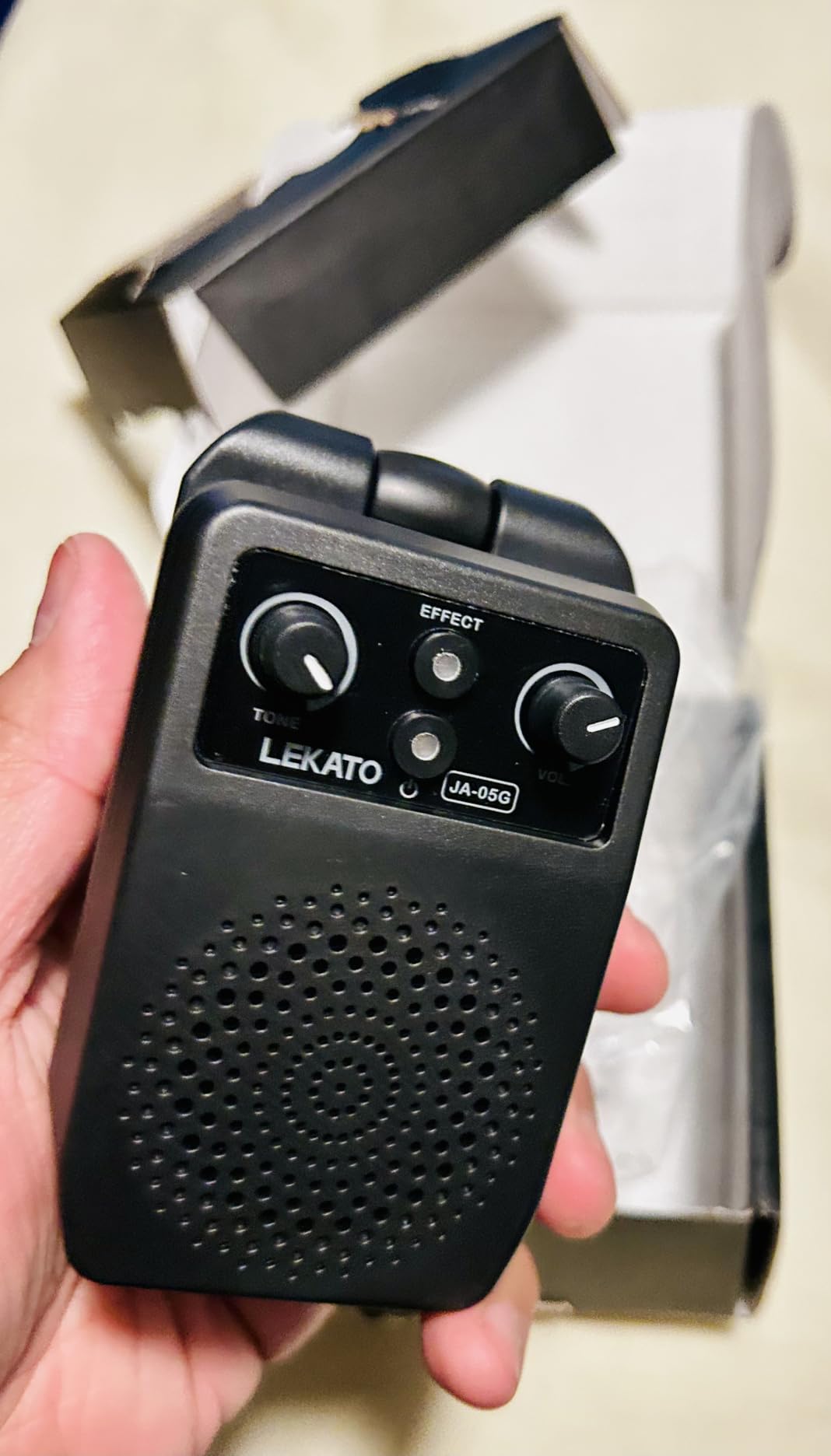 LEKATO Mini Electric Guitar Amp 5W, Portable Guitar Amp Bluetooth with Built-in 4 Effects, Clean Distortion Overdrive Reverb, Rechargeable Small Amplifier for Practice, Black (JA-05G) customer photo 2