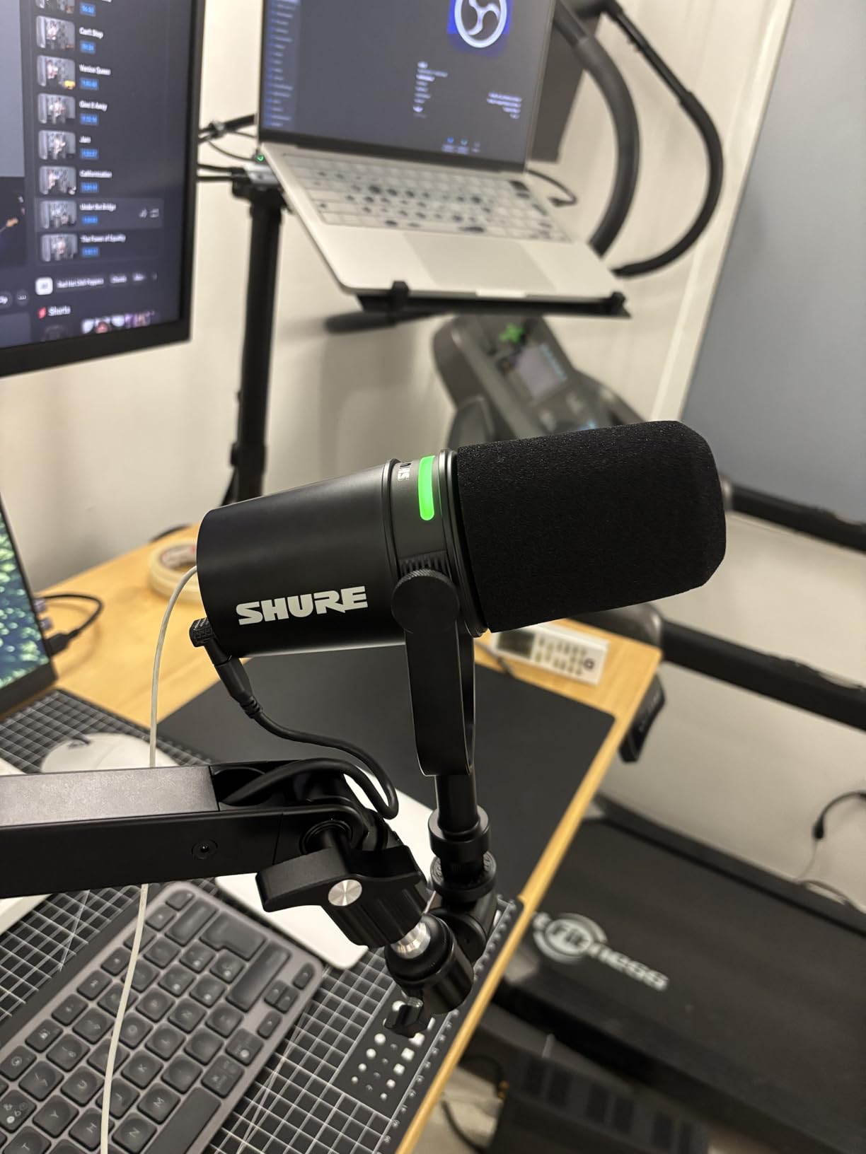 Shure MV7+ USB-C & XLR Podcast Dynamic Microphone - Black customer photo 1