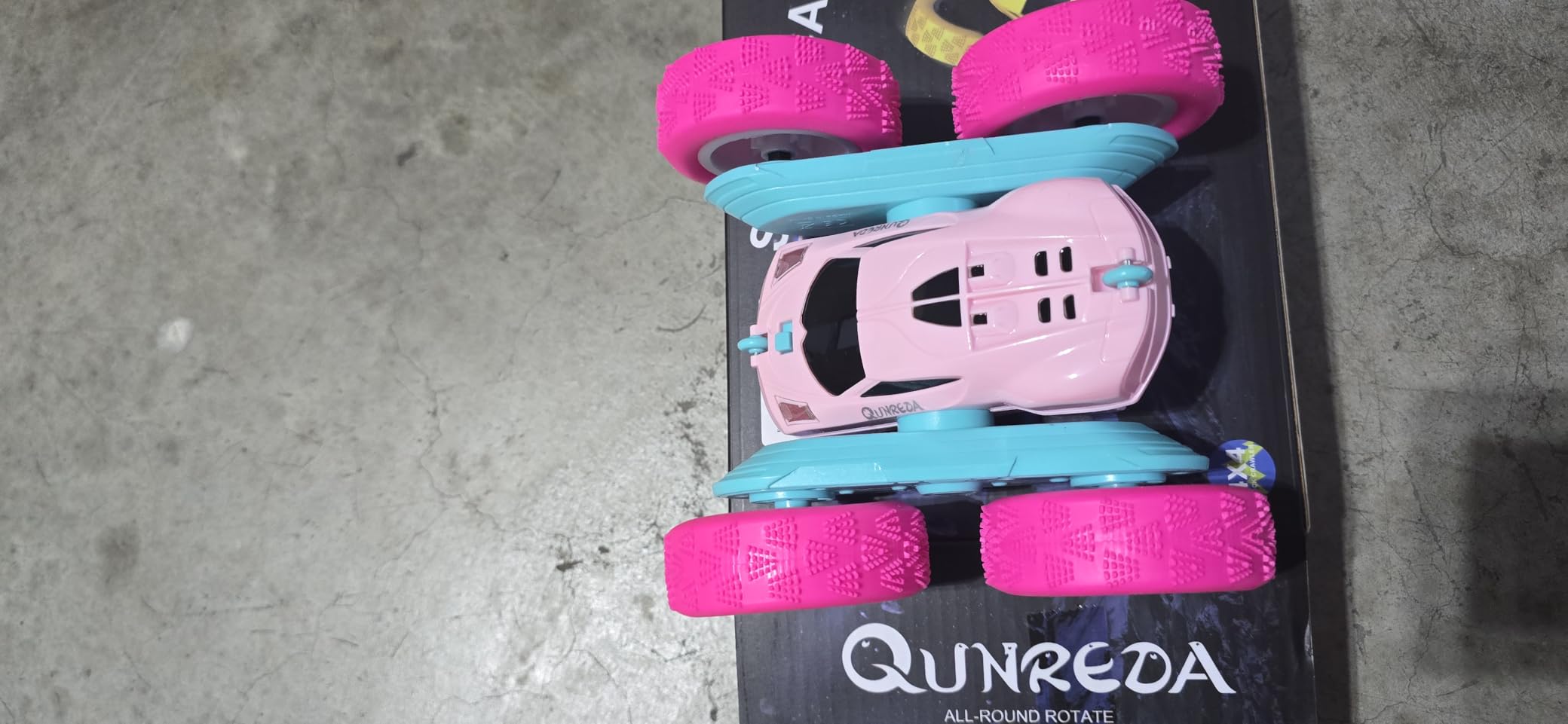 QUNREDA Remote Control Car, RC Cars Toys for Kids Ages 6-12, 4WD Stunt Car with LED Lights & 360° Flips, 2.4GHz, Upgraded USB-C Modular Batteries, 8-10 Year Old Boys Birthday Gift 1-Blue customer photo 2