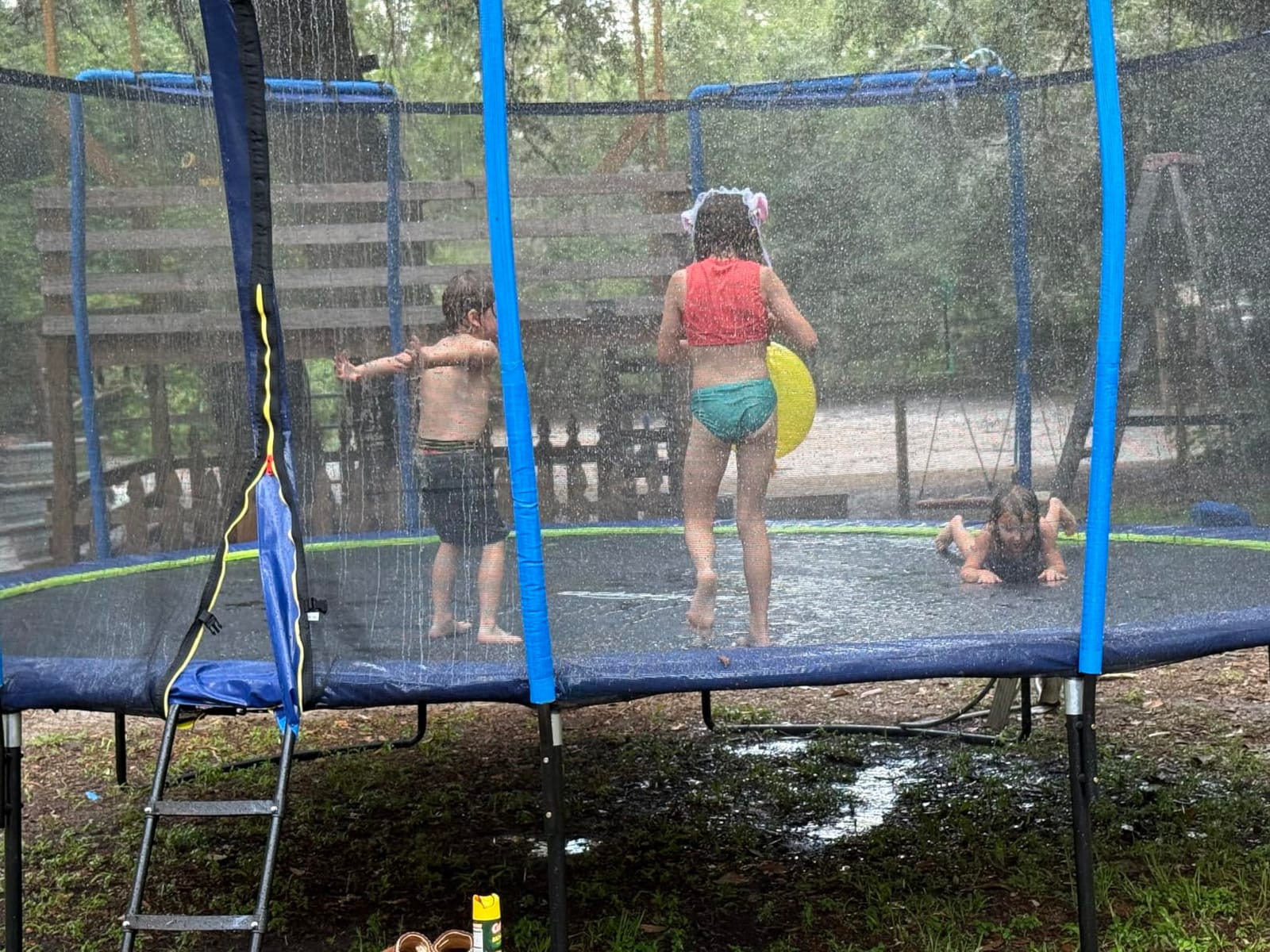 Universal Trampoline Sprinkler, Net Friendly Trampoline Accessories, 360 Rotating Water Sprinkler of Trampolines, Outdoor Backyard Water Park Fun Summer Toys for Kids customer photo 1