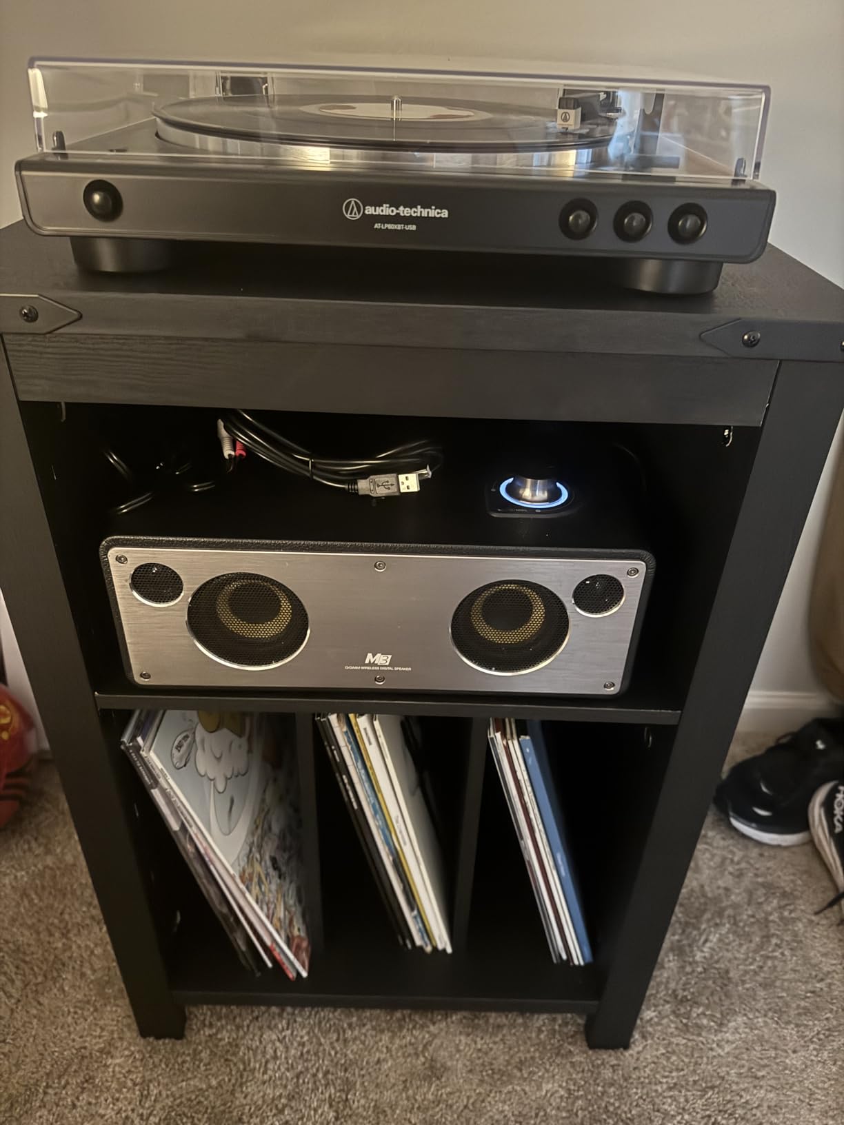 Joaxswe Record Player Stand with Vinyl Record Storage,Black customer photo 1