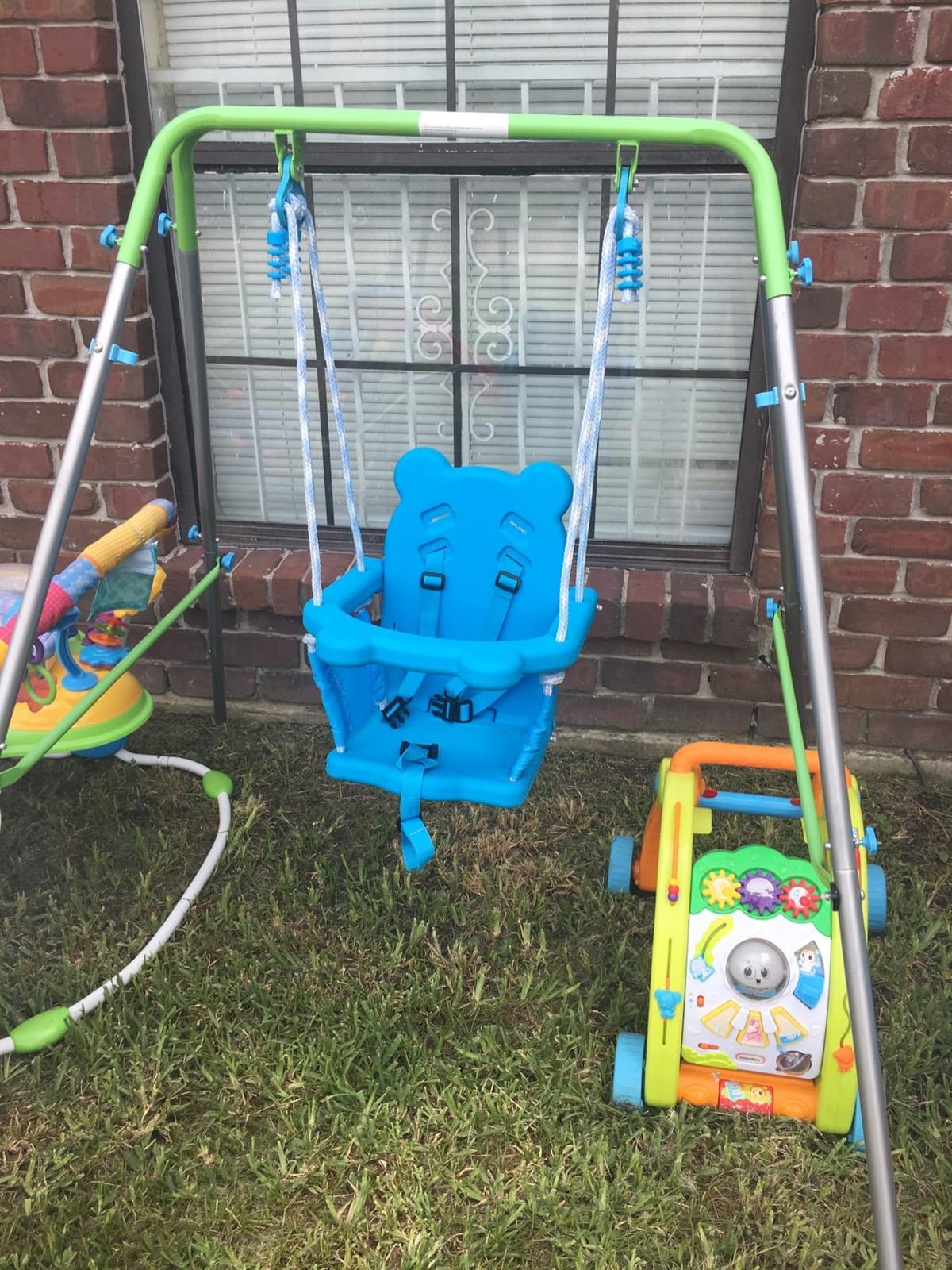 HLC Heavy Duty Metal Kids Swing Set for Backyard, Ages 3-10, 440lbs customer photo 1