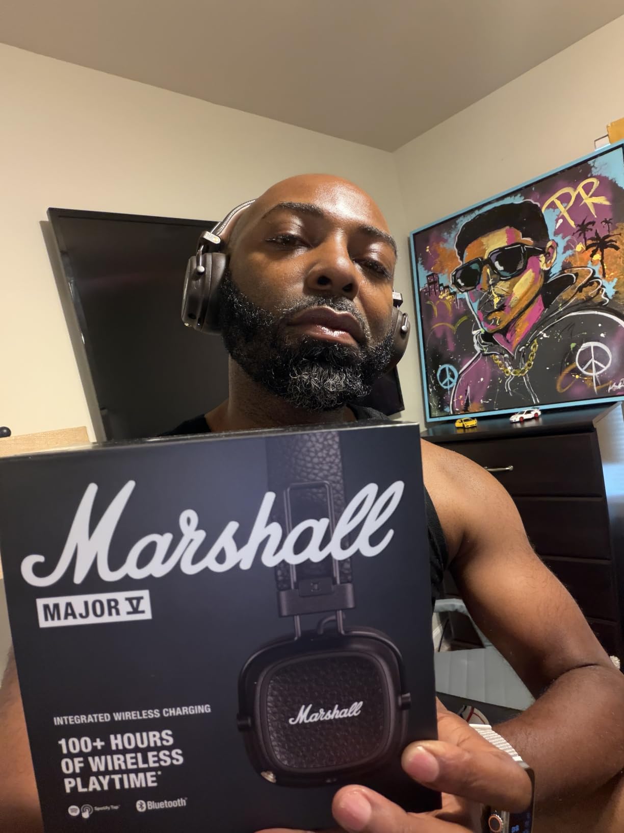 Marshall Major V Wireless On-Ear Bluetooth Headphones - 100+ Hr Playtime | Detachable Audio Cable | Microphone for Calls | Lightweight, Foldable Design for Travel - Black customer photo 2