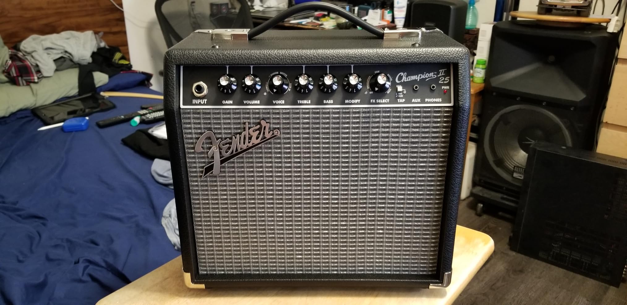 Fender Champion II 25 Watt Electric Guitar Combo Amp, Speaker, USB & Aux | 25 Watt Combo Amp with 8 Speaker, Multiple Amp Voicings, Reverb/Delay/Chorus Effects, USB and Aux in customer photo 1