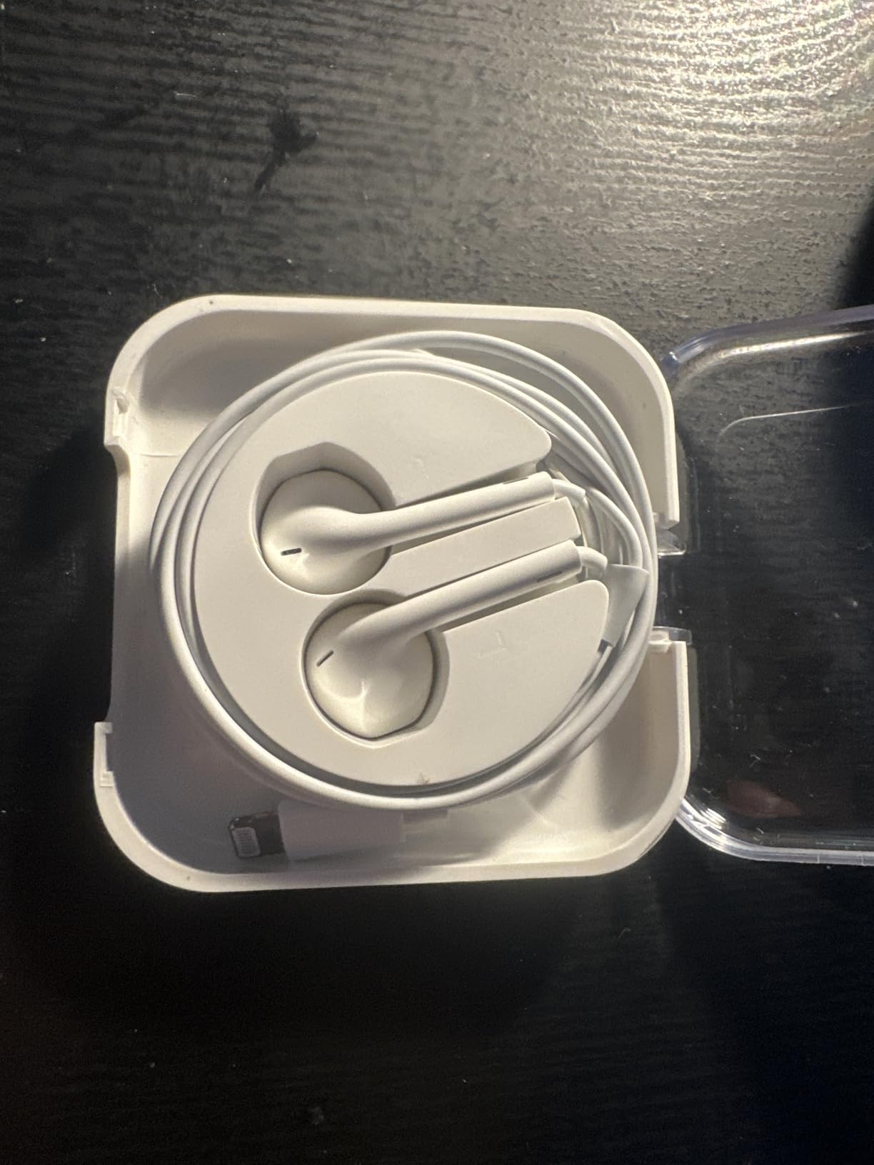 Apple EarPods Headphones with Lightning Connector customer photo 2