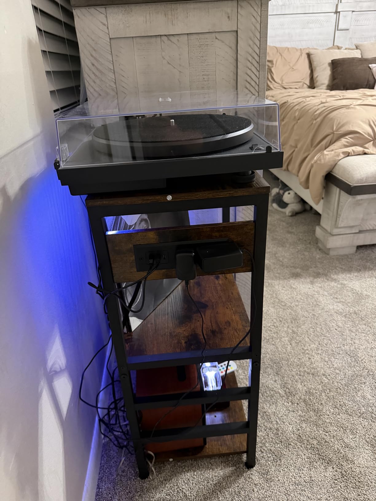 YAKANJ End Table with LED Light, Record Player Stand with Charging Station customer photo 2