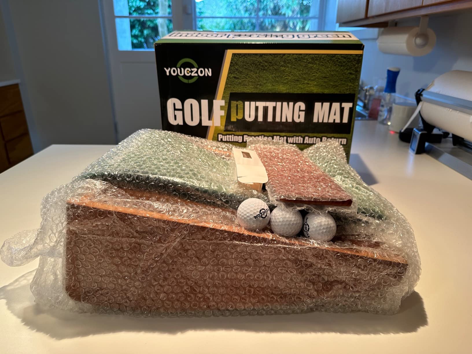 YOUCZON Putting Green Indoor,Golf Putting Mat,Premium Crystal Velvet Surface, Practice Putting mat, Perfect Training Aid & Gift for Golf Lovers Christmas customer photo 2