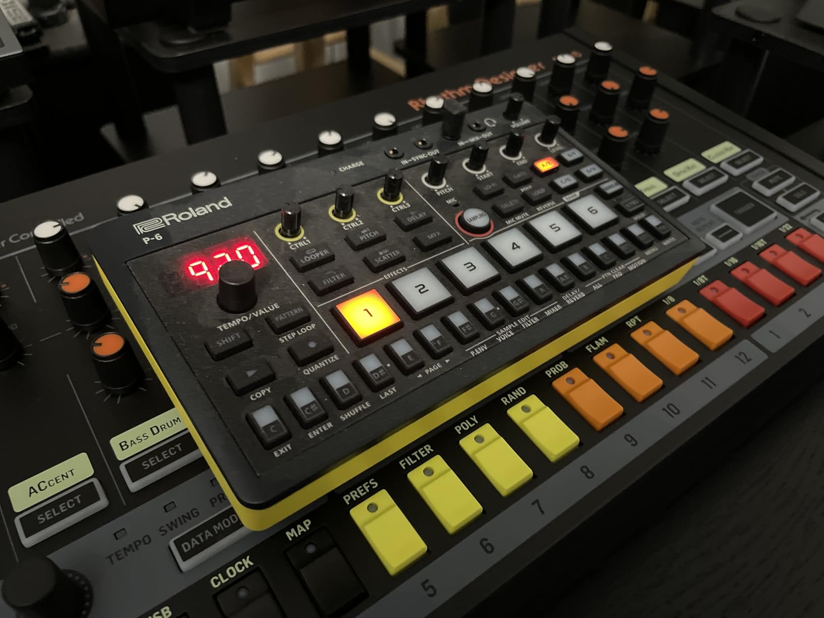 Roland AIRA Compact P-6 Creative Sampler | Granular Sound Design | Powerful Sequencer | Onboard Keyboard | Custom Loops | Built-In Mic | Hands-on Effects | Powerful Sequencer, Onboard Keyboard, Custom Loops, Built In Mic, Hands-on Effects customer photo 1