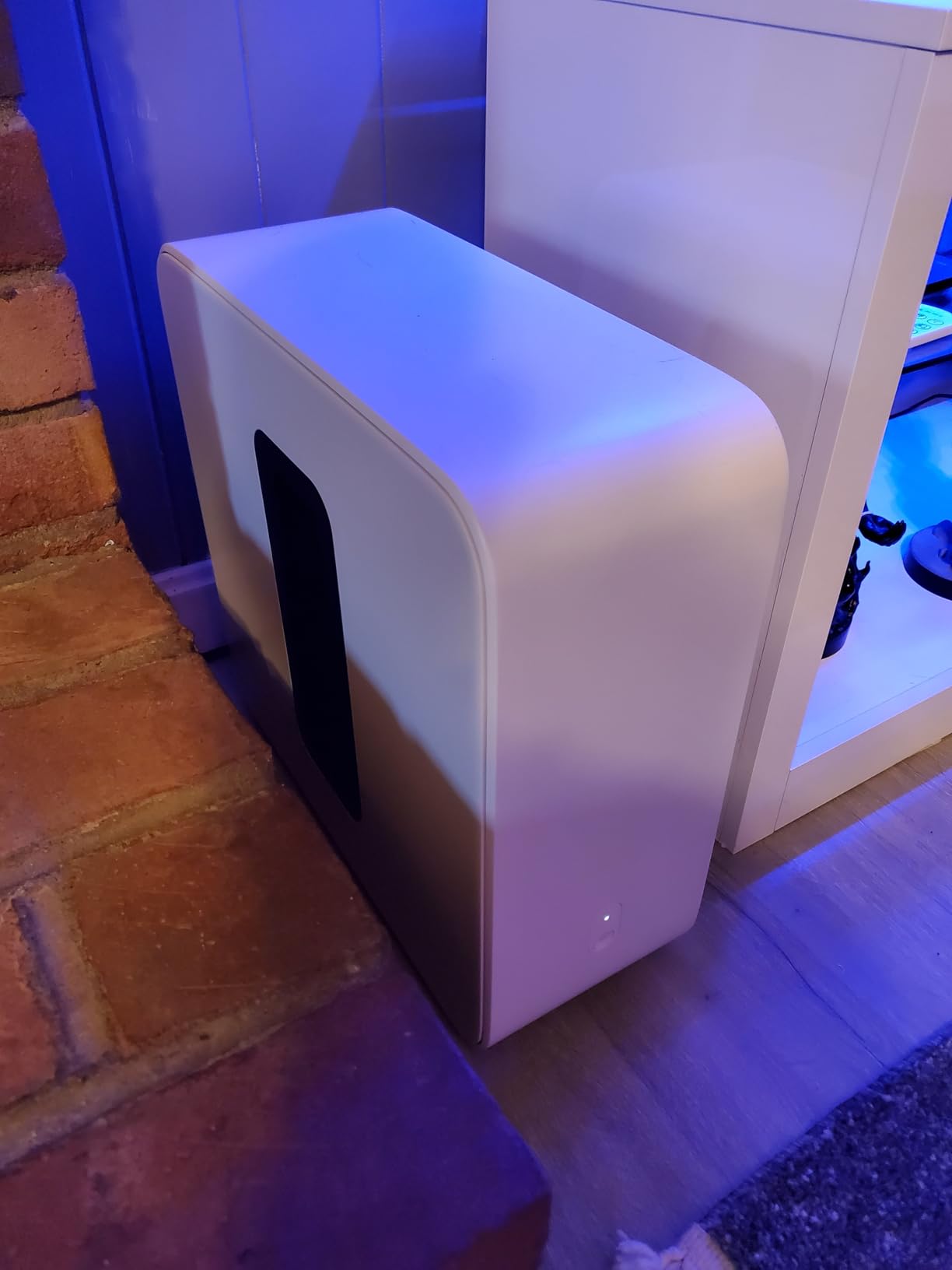 Sonos Sub 4 - Wireless Subwoofer - Black | Dual Force-Canceling Woofers | Deep, Dynamic Bass | Works with Arc, Arc Ultra, Beam soundbars | WiFi customer photo 2