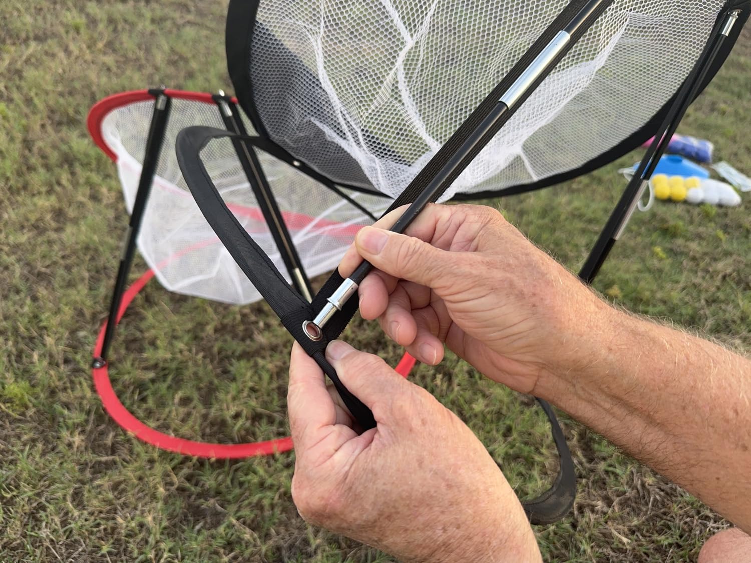 Vitality Sports Golf Chipping Net, 3PCS Pop-Up Golf Practice Net for Backyard, Indoor Outdoor Chipping Game with 3 Targets, 1 Hitting Mat, 20 Balls, Tee Box customer photo 1