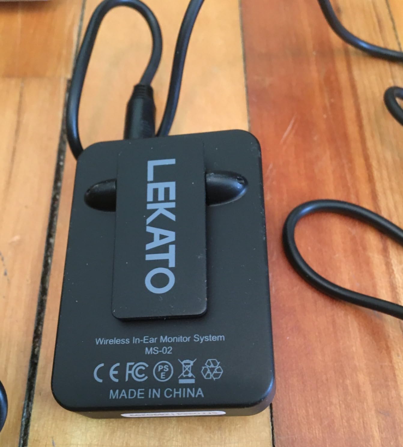 LEKATO Wireless in Ear Monitor System MS-02, Upgraded 2.4G Stereo IEM System Low Latency with Transmitter Beltpack Receiver Auto-Pairing,One to More, in-Ear Monitoring for Church,Band,Singer,Stage customer photo 2